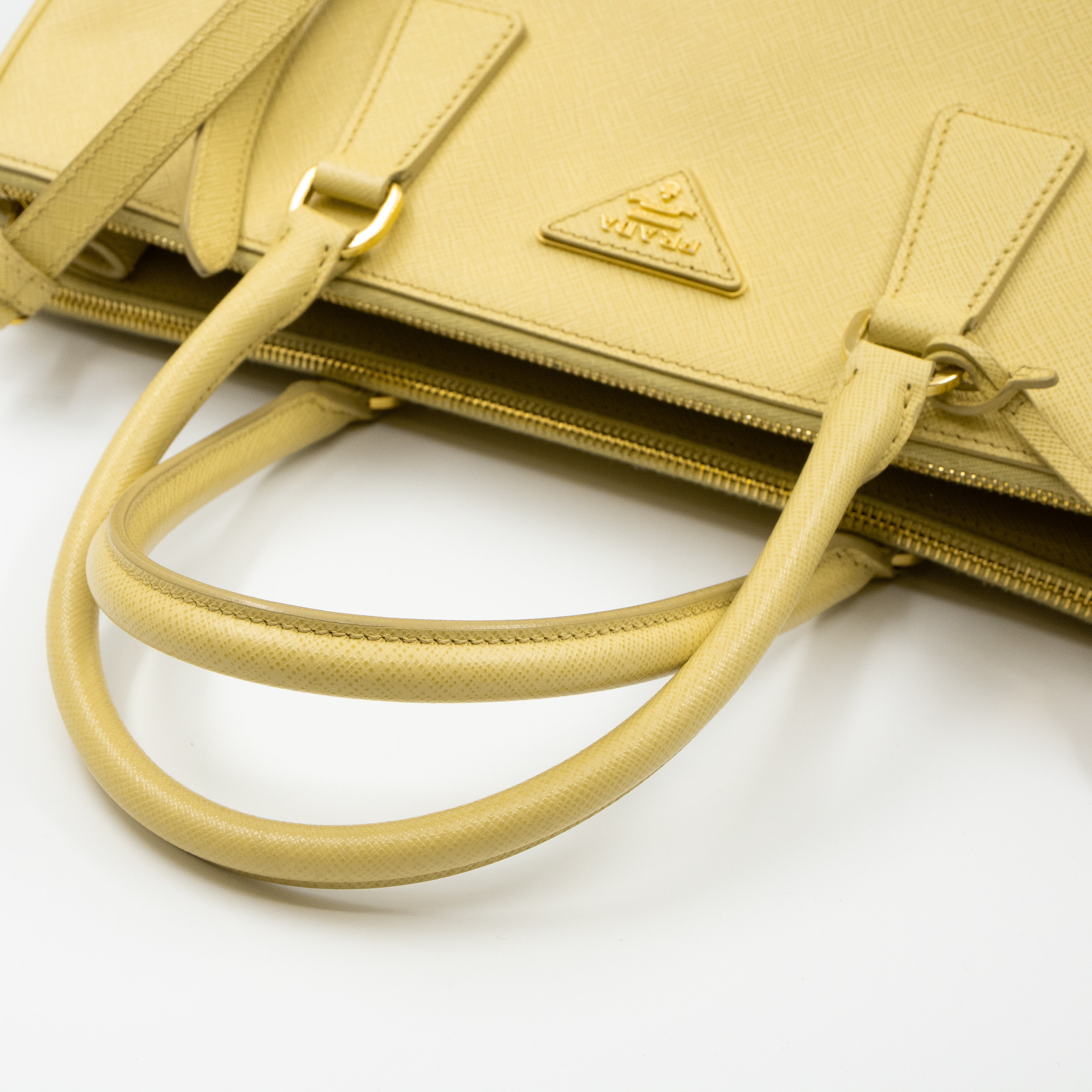 Galleria Large Double Zip Yellow Saffiano