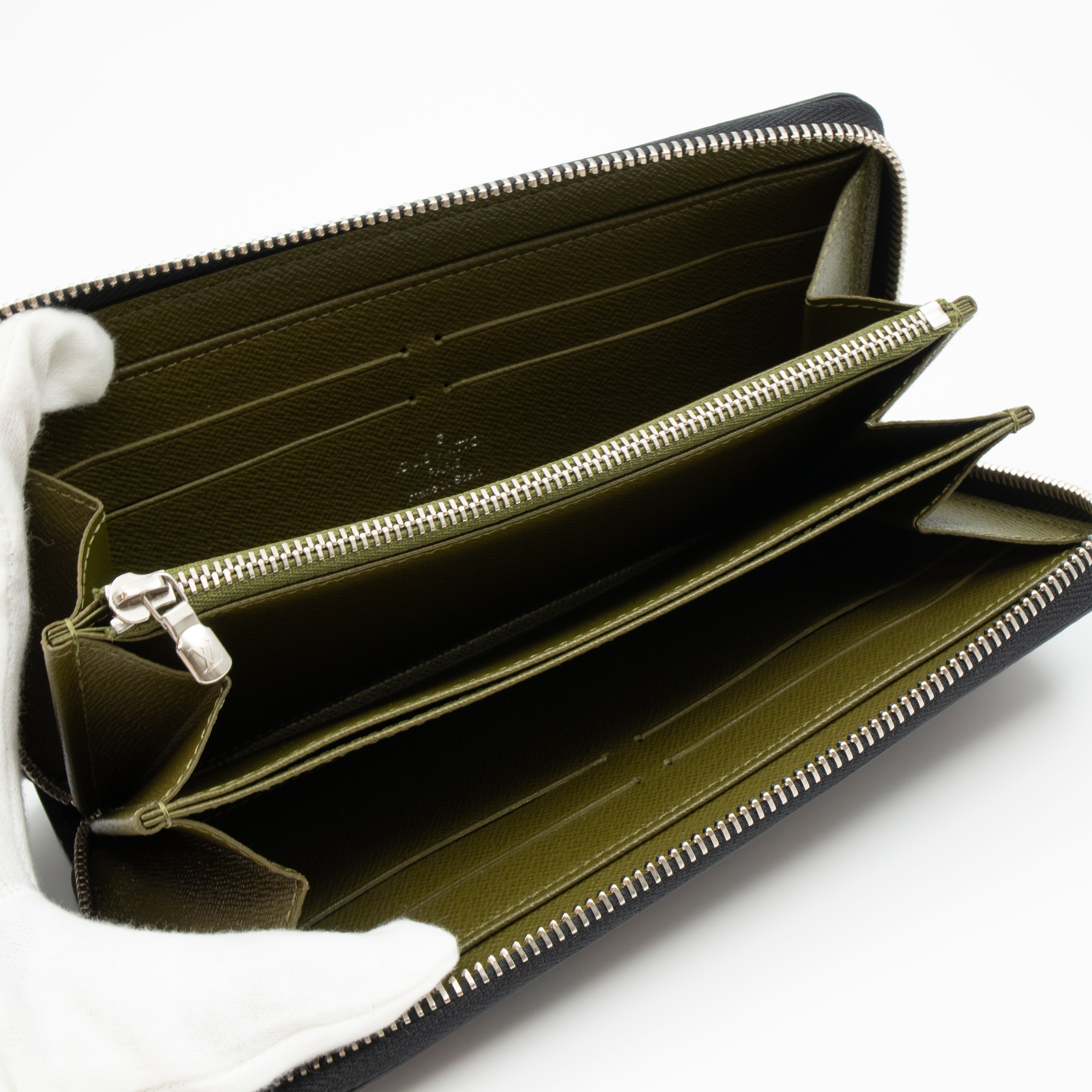 Zippy Wallet Monogram Infrarouge