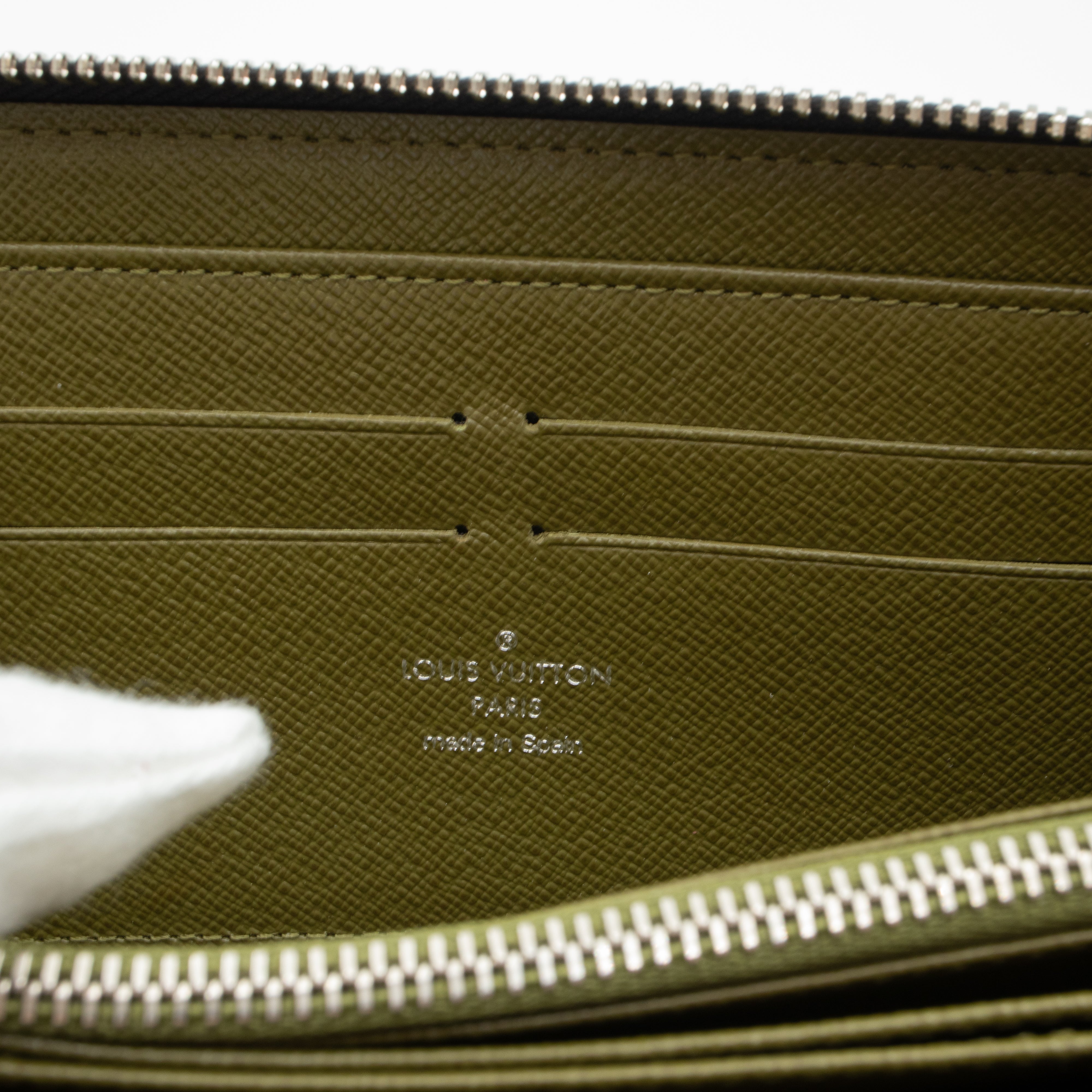 Zippy Wallet Monogram Infrarouge