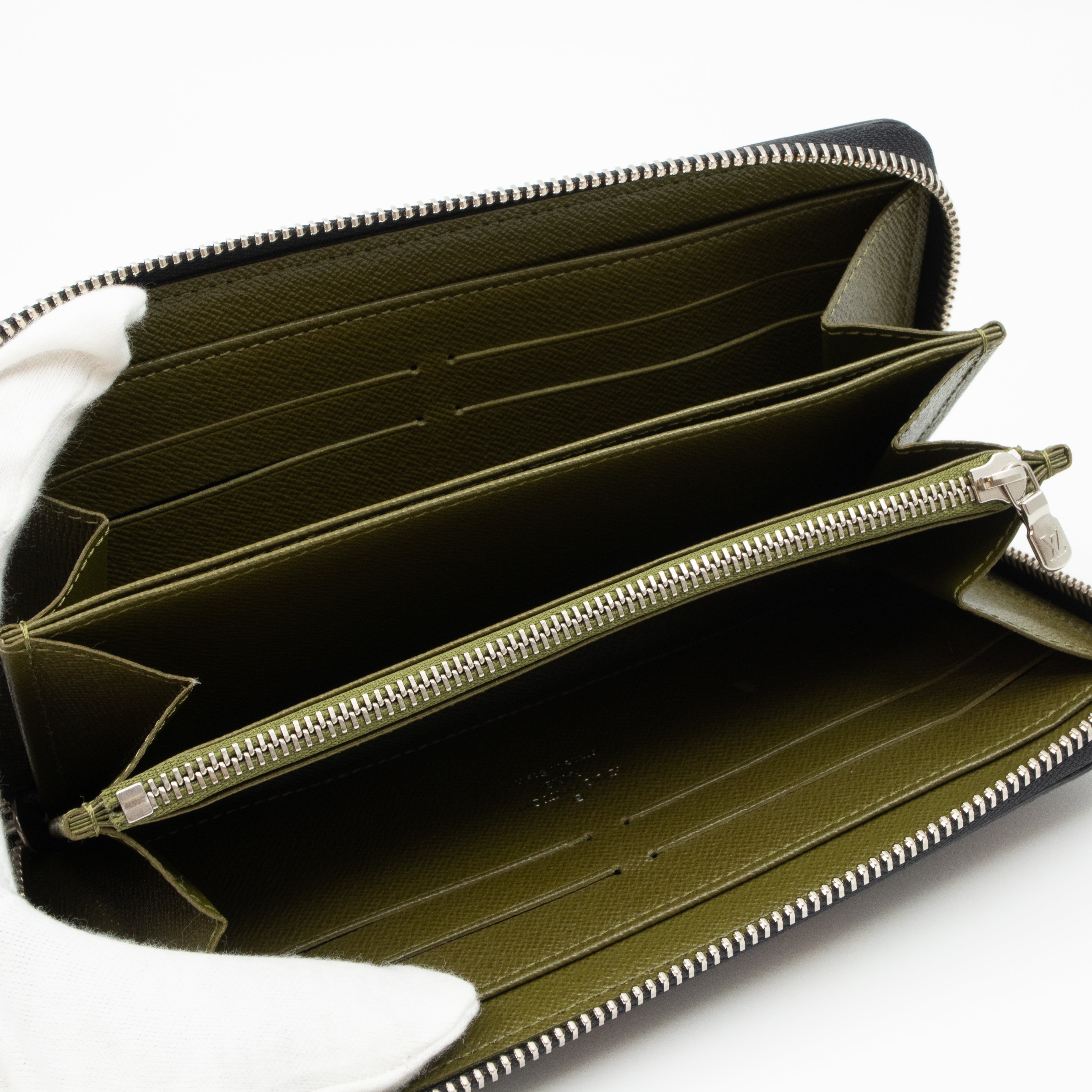 Zippy Wallet Monogram Infrarouge