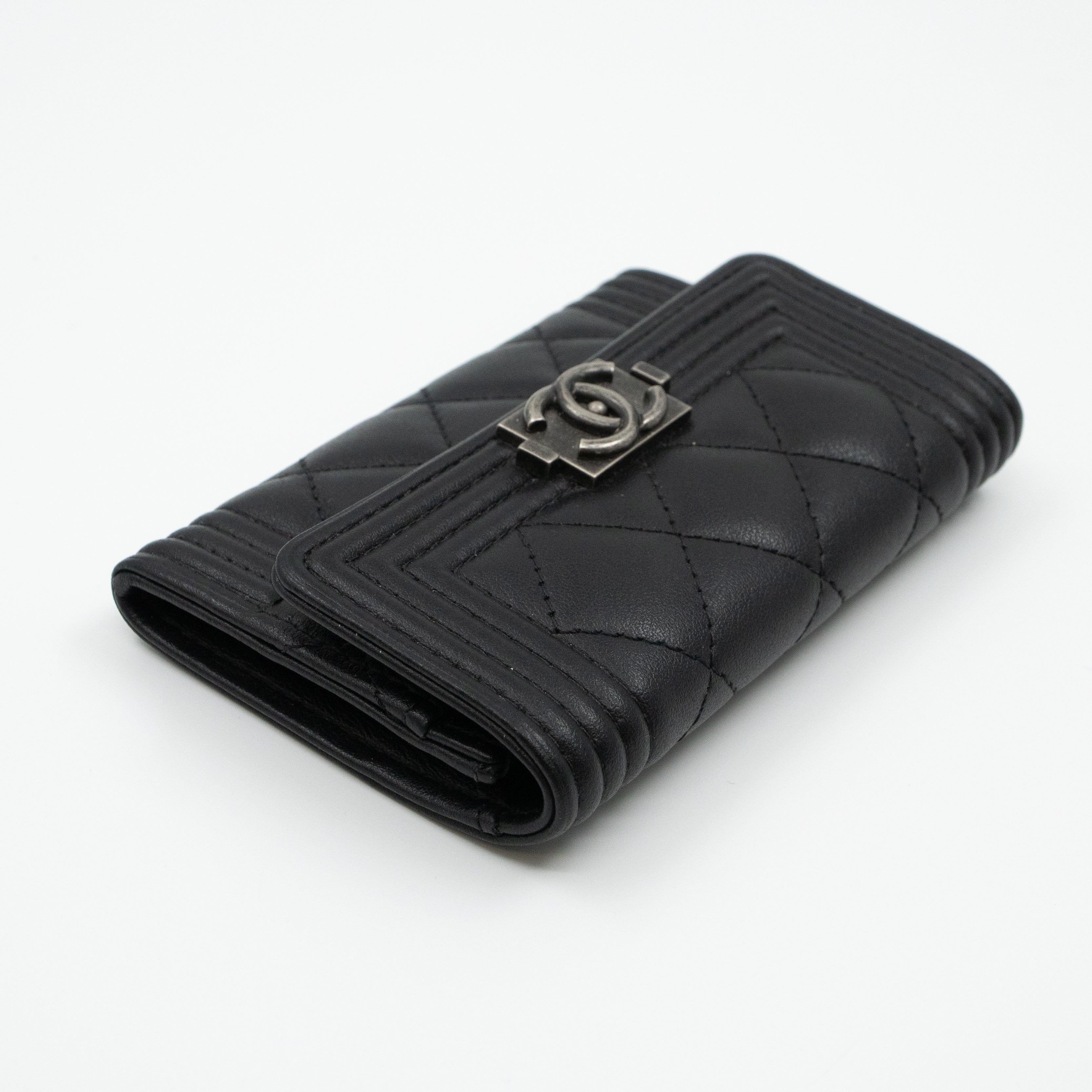 Boy Flap Card Case Black Leather