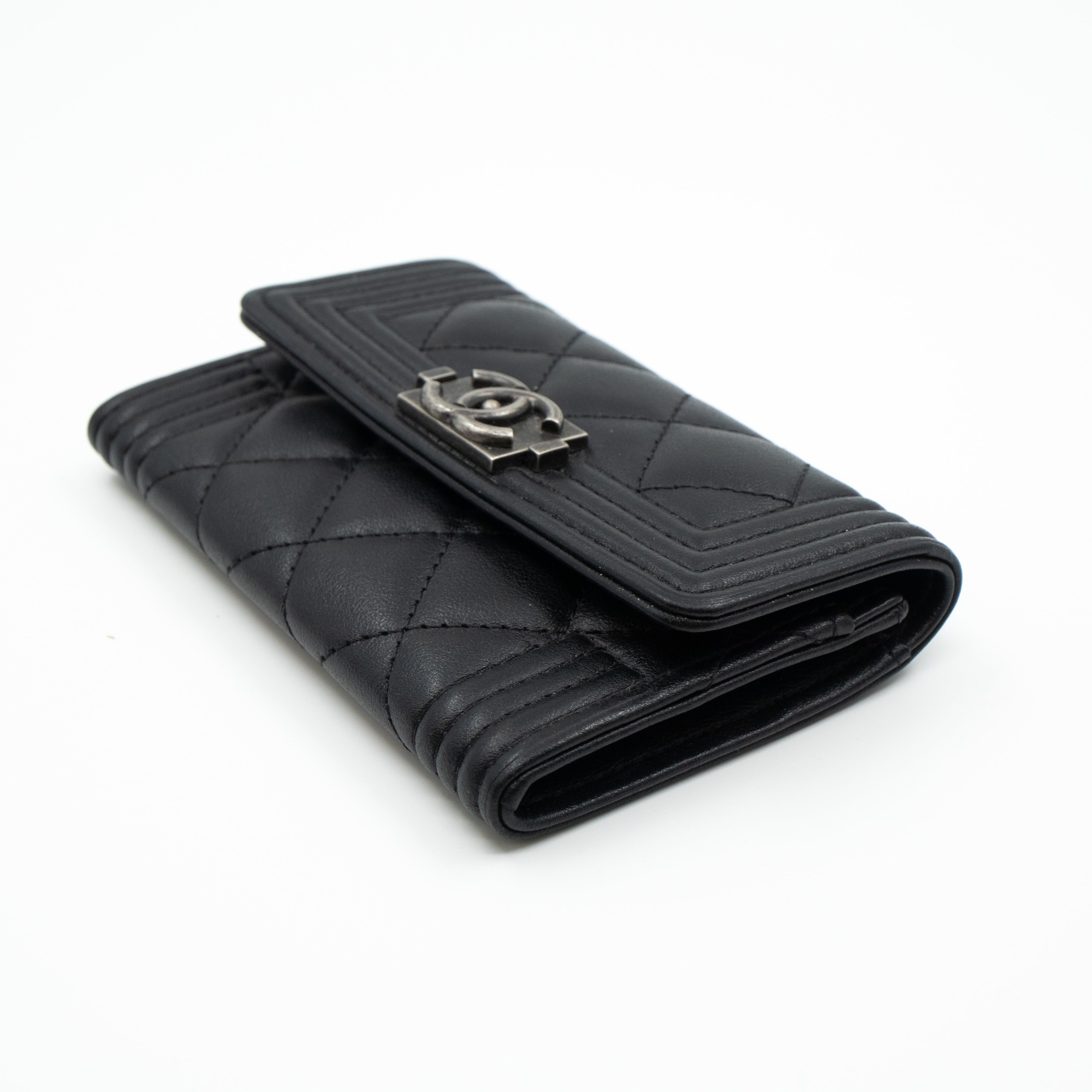 Boy Flap Card Case Black Leather