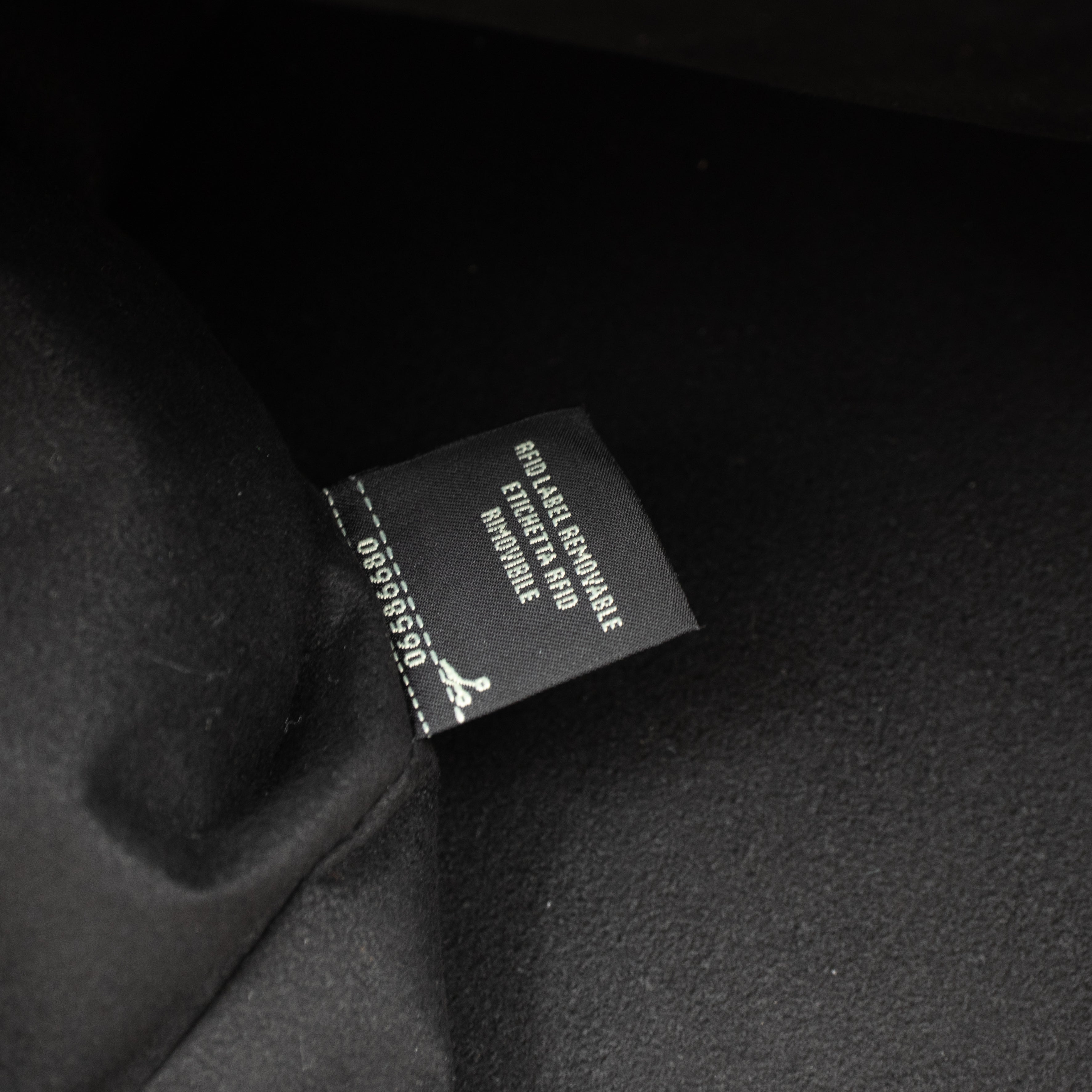 Fendi Pack Pouch Medium Light Pink Leather