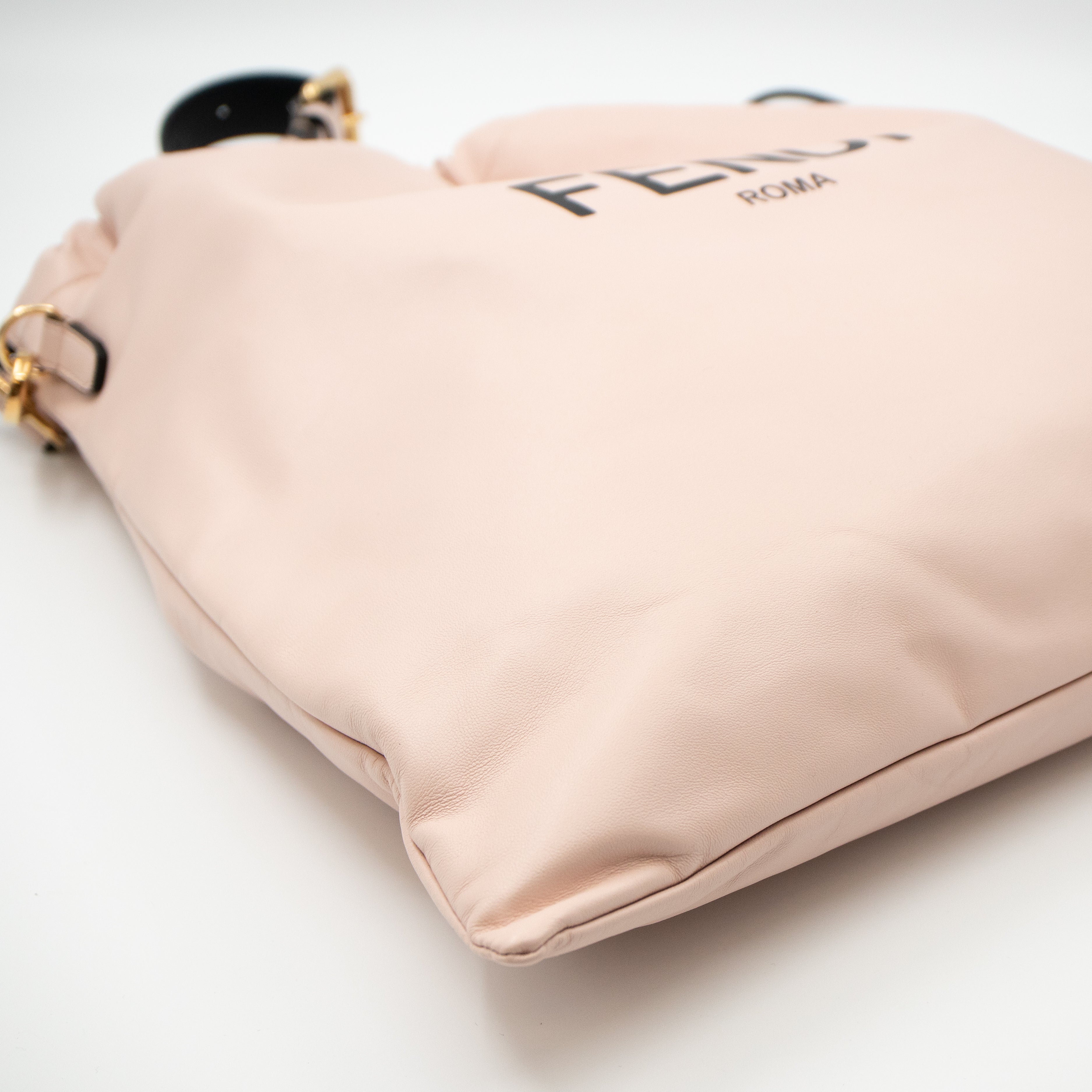Fendi Pack Pouch Medium Light Pink Leather