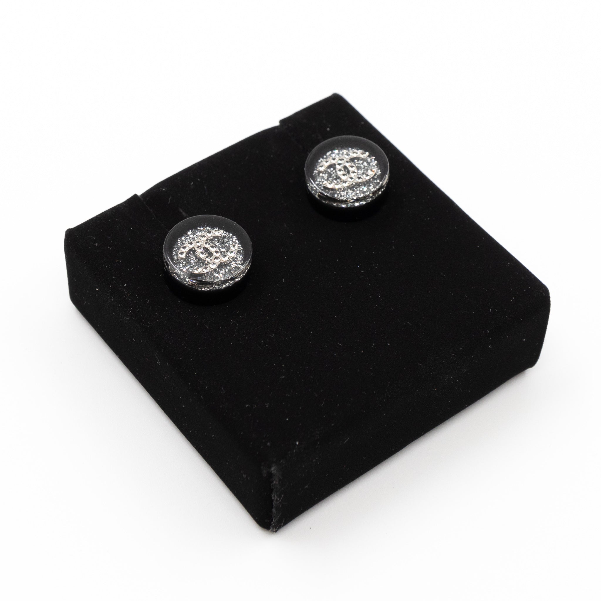 CC Round Earrings Black Crystal