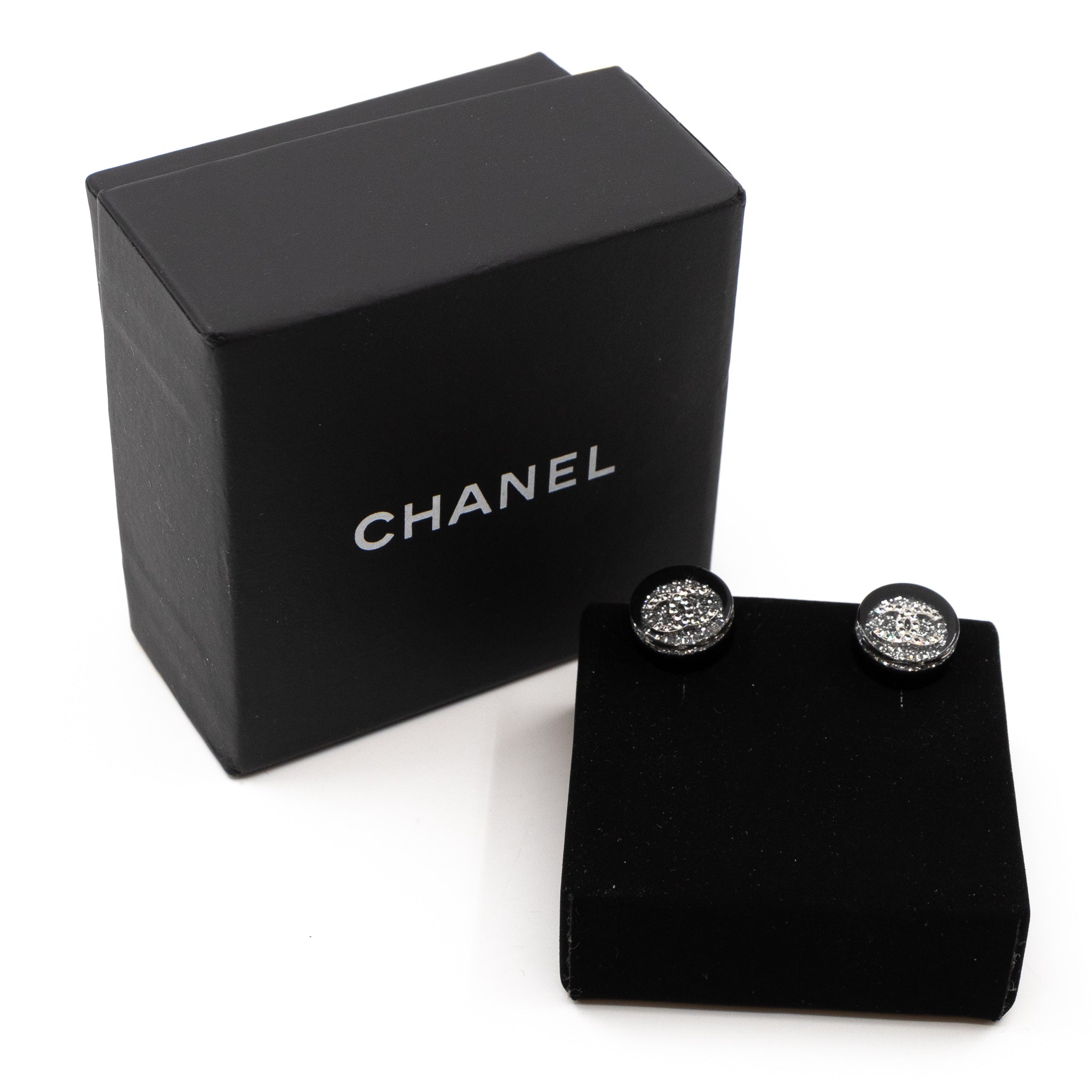 CC Round Earrings Black Crystal