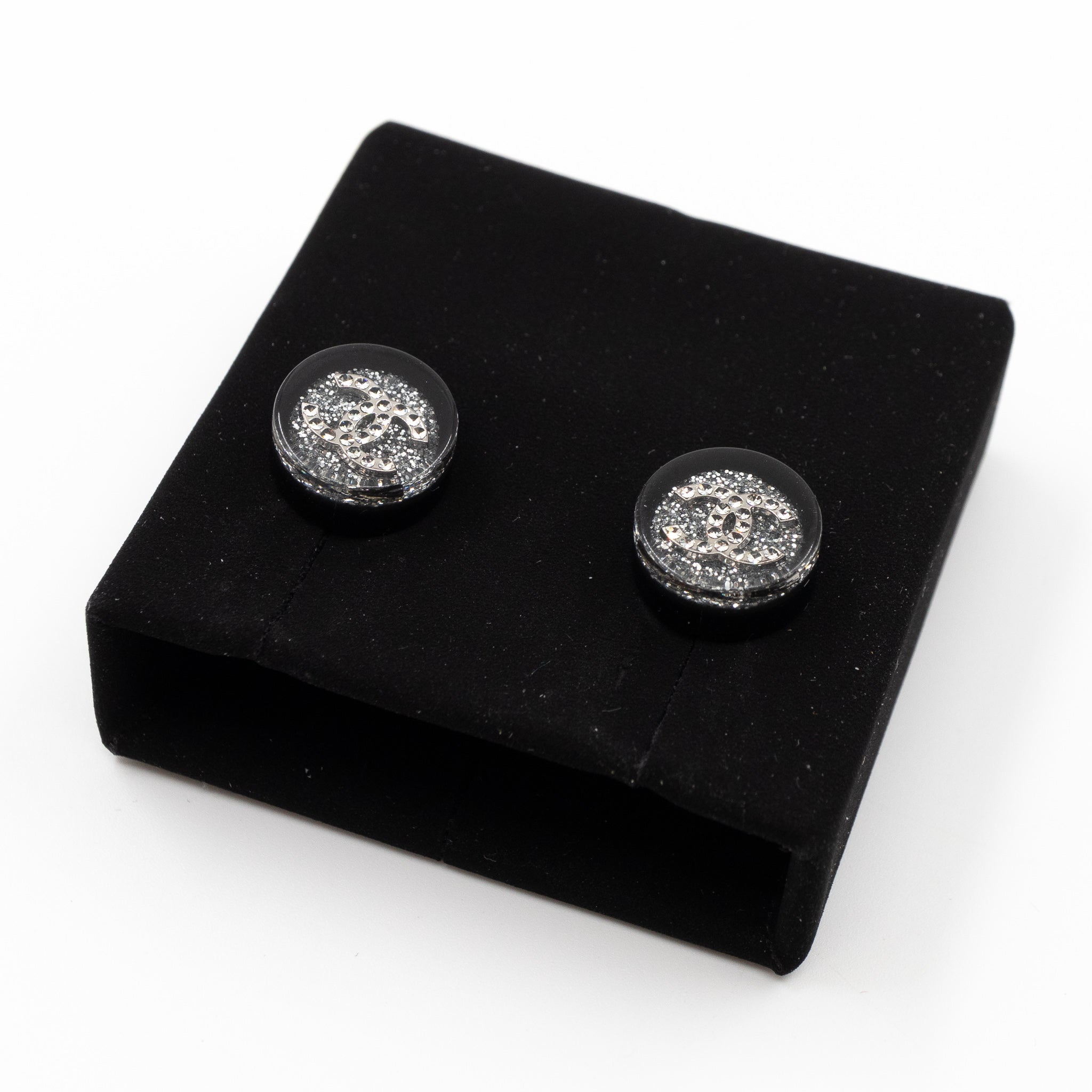 CC Round Earrings Black Crystal