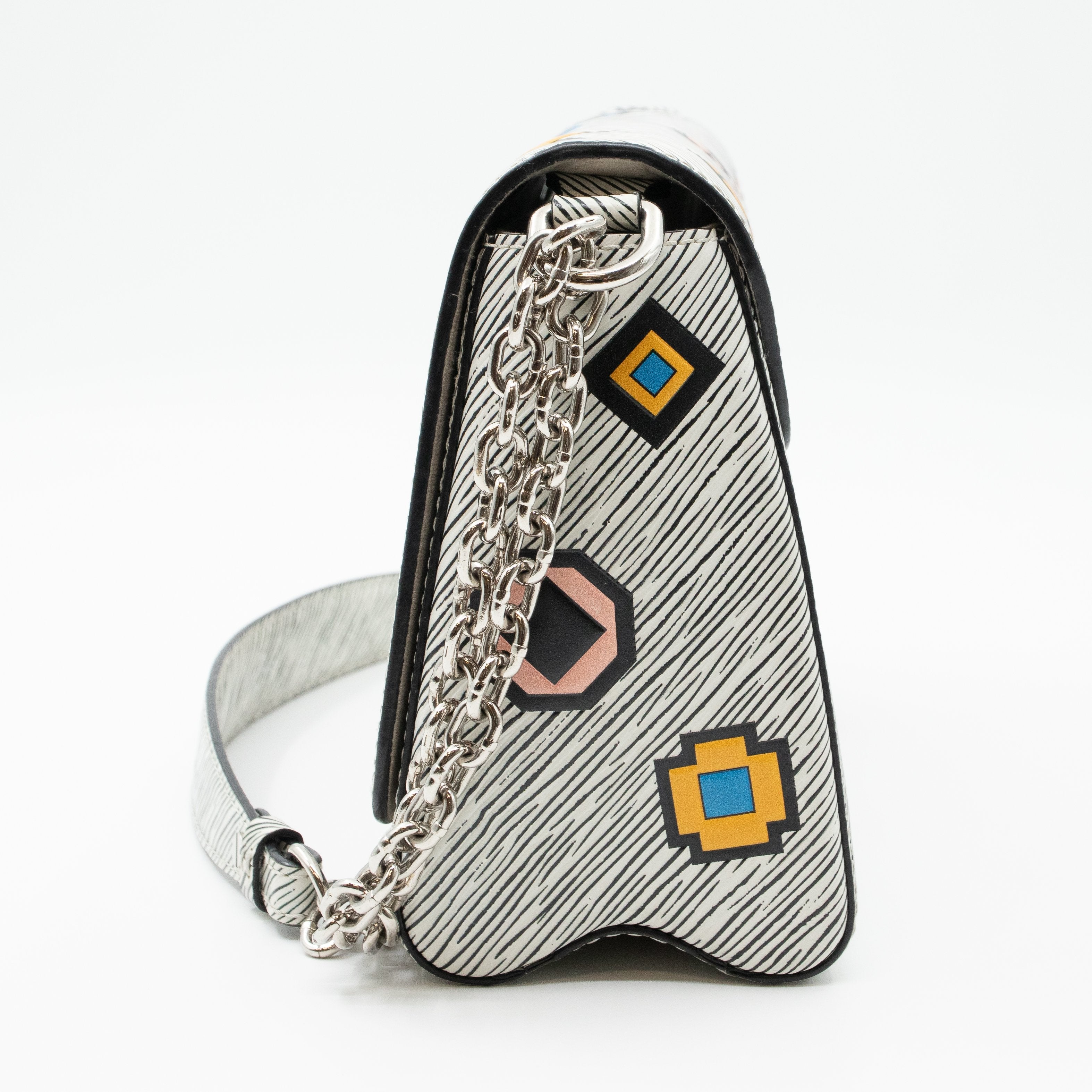 Twist MM Azteque White Epi Leather