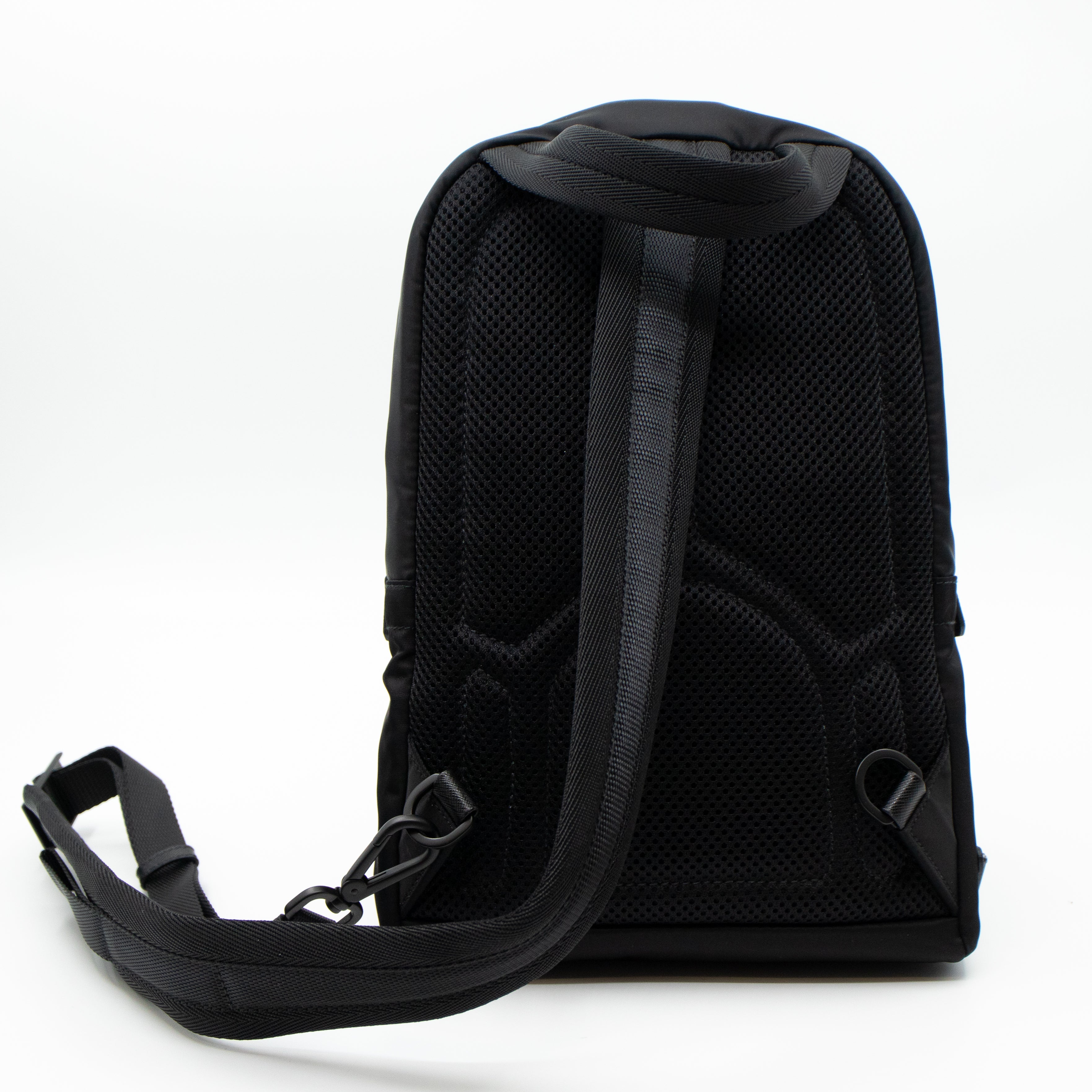 Single Strap Backpack Flame Black Nylon