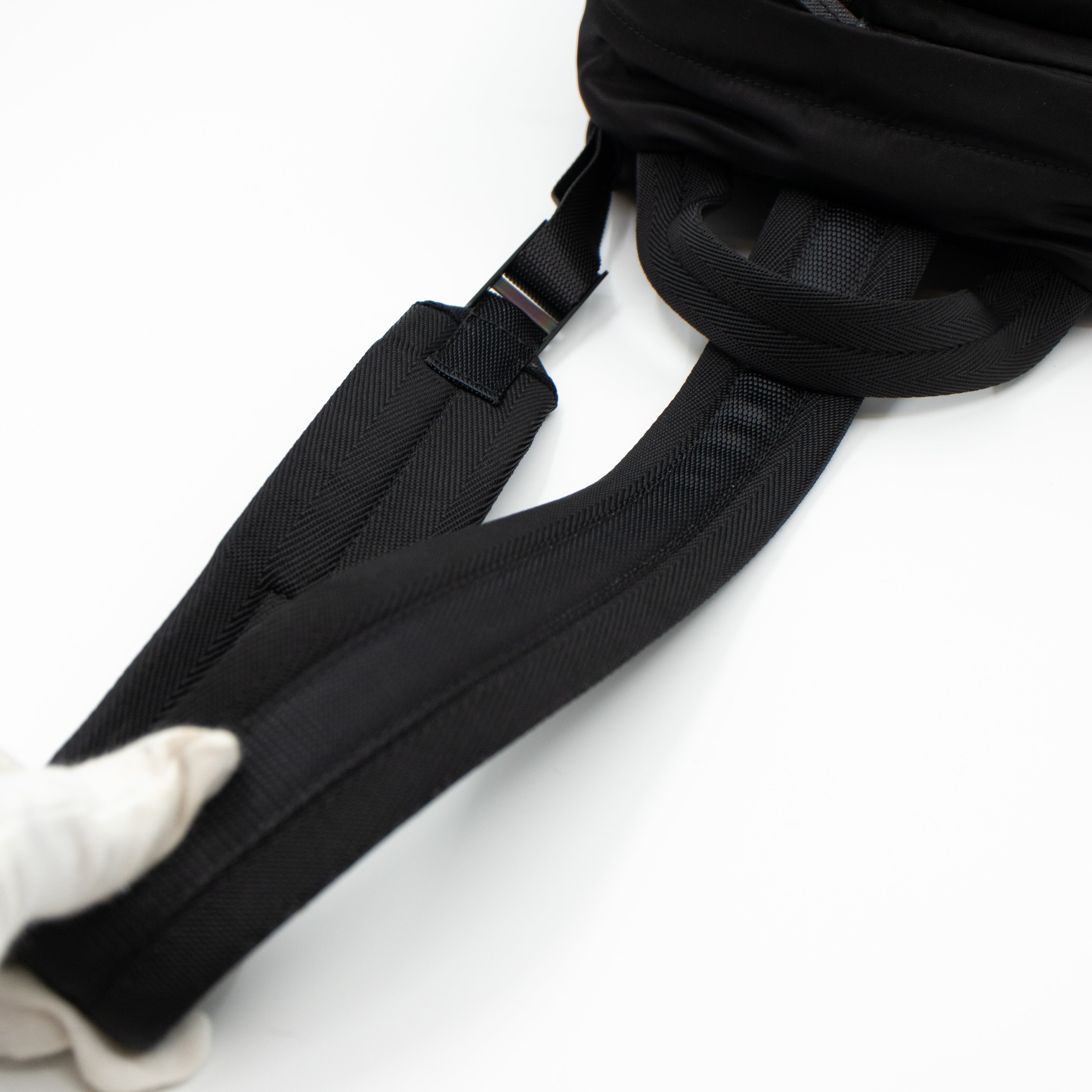 Single Strap Backpack Flame Black Nylon