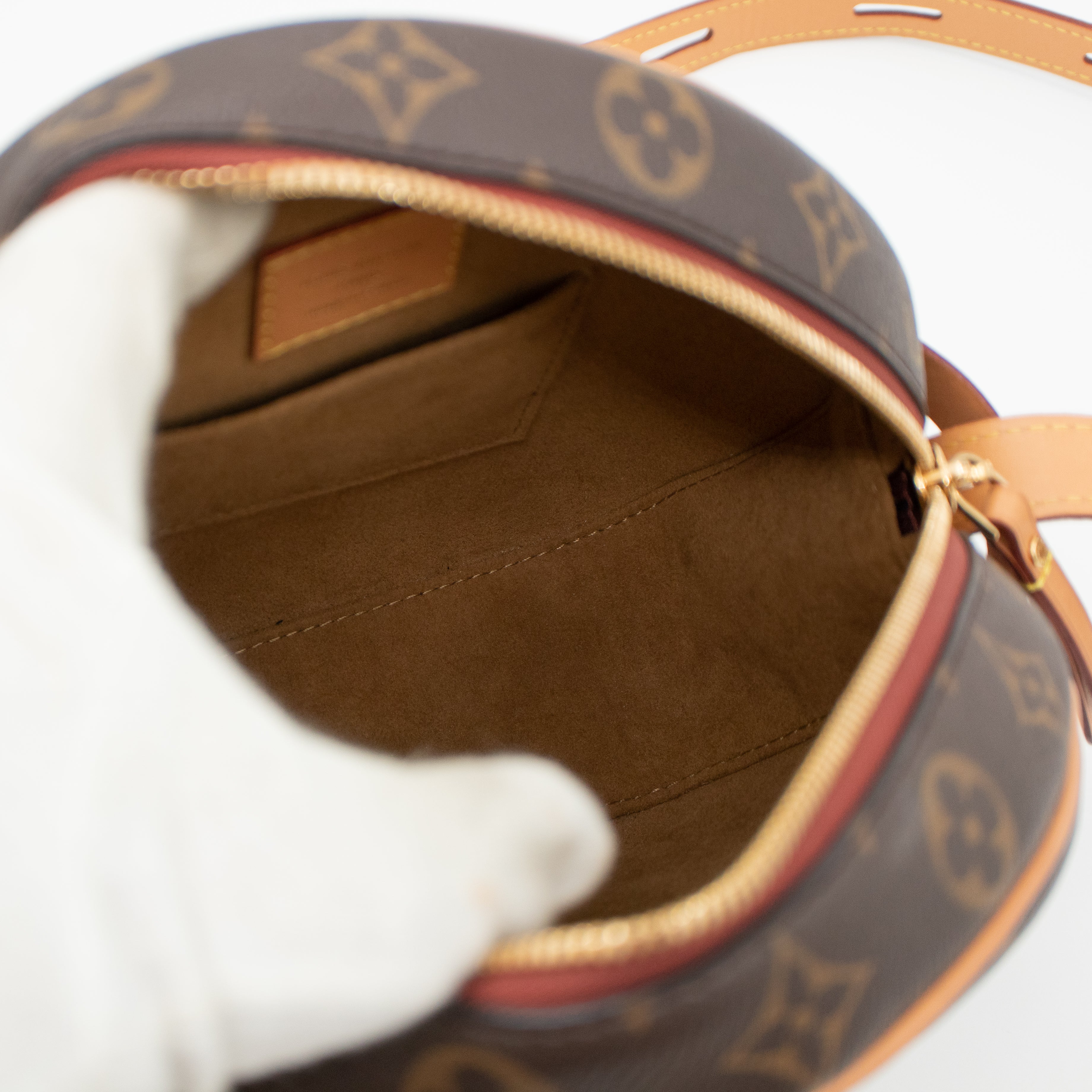 Boîte Chapeau Souple Monogram