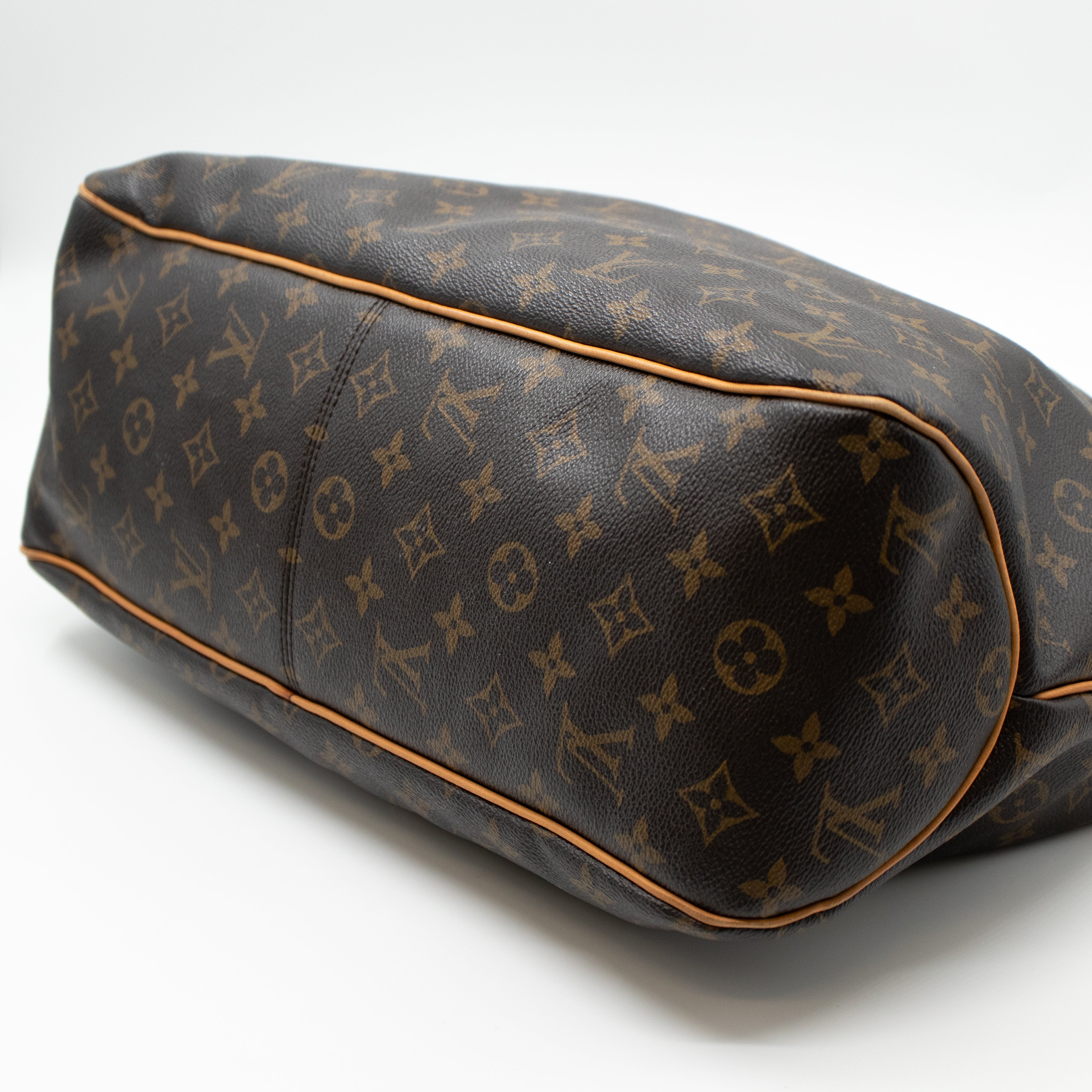 Delightful MM Monogram