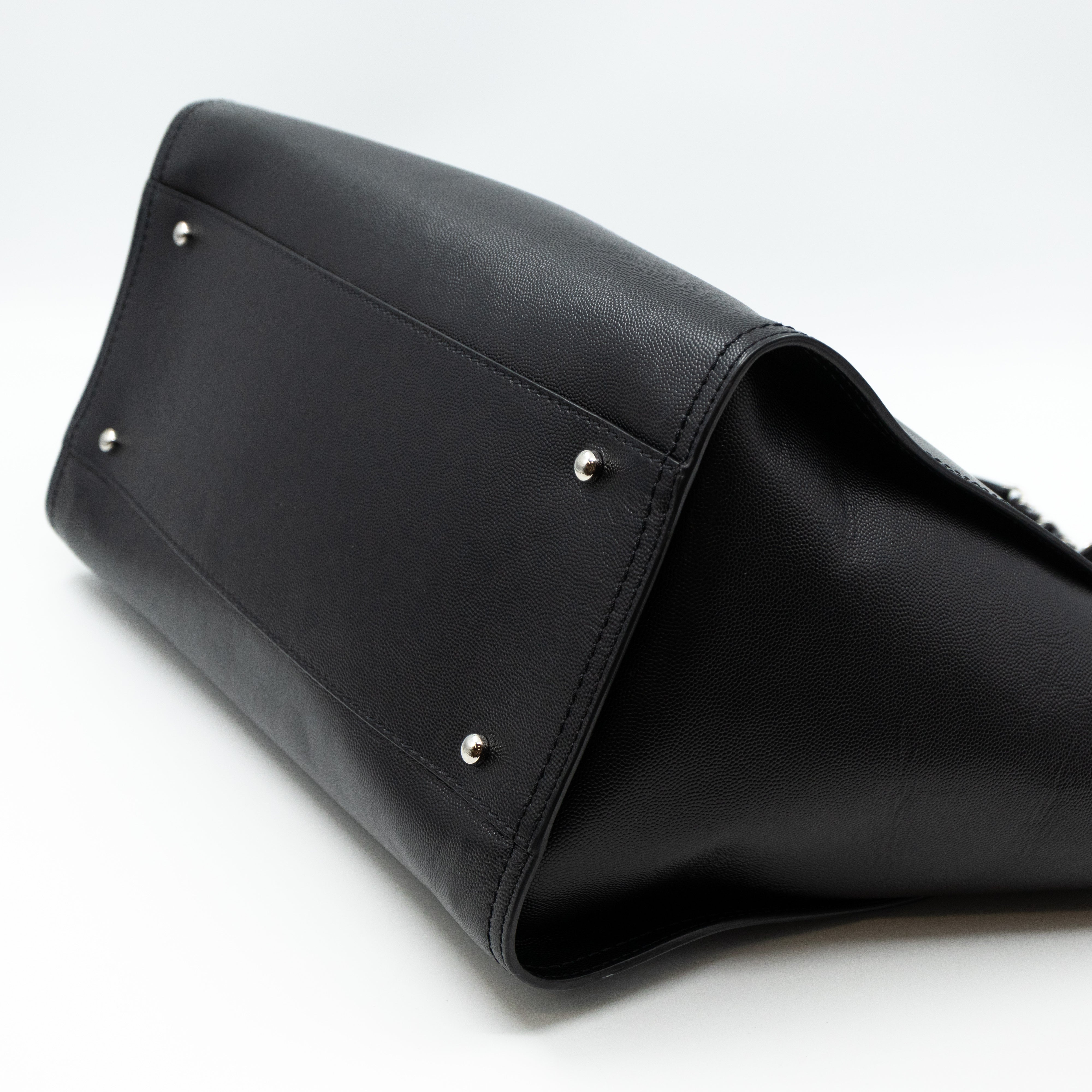 Deauville Medium Black Caviar Silver