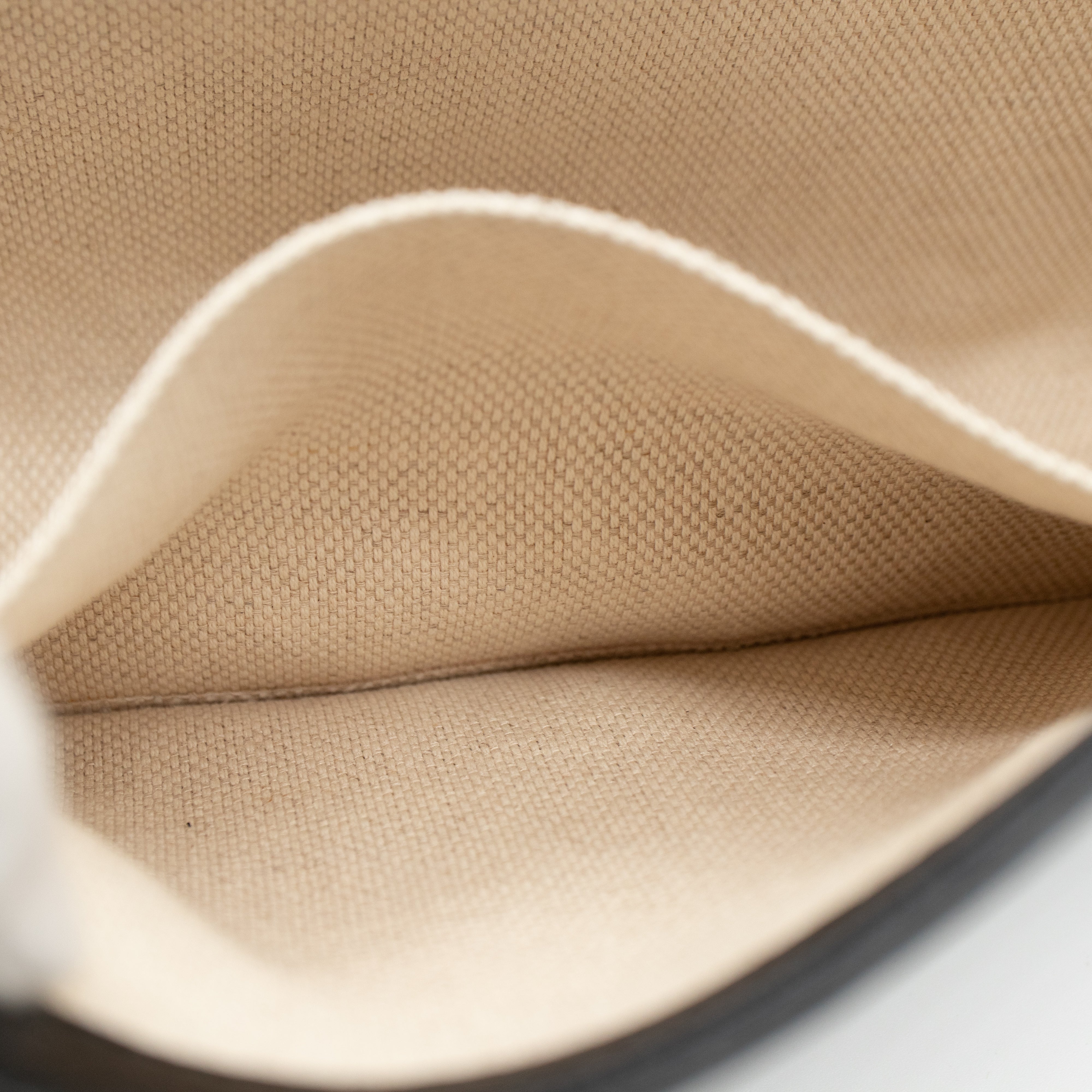 Soho Clutch Black Leather