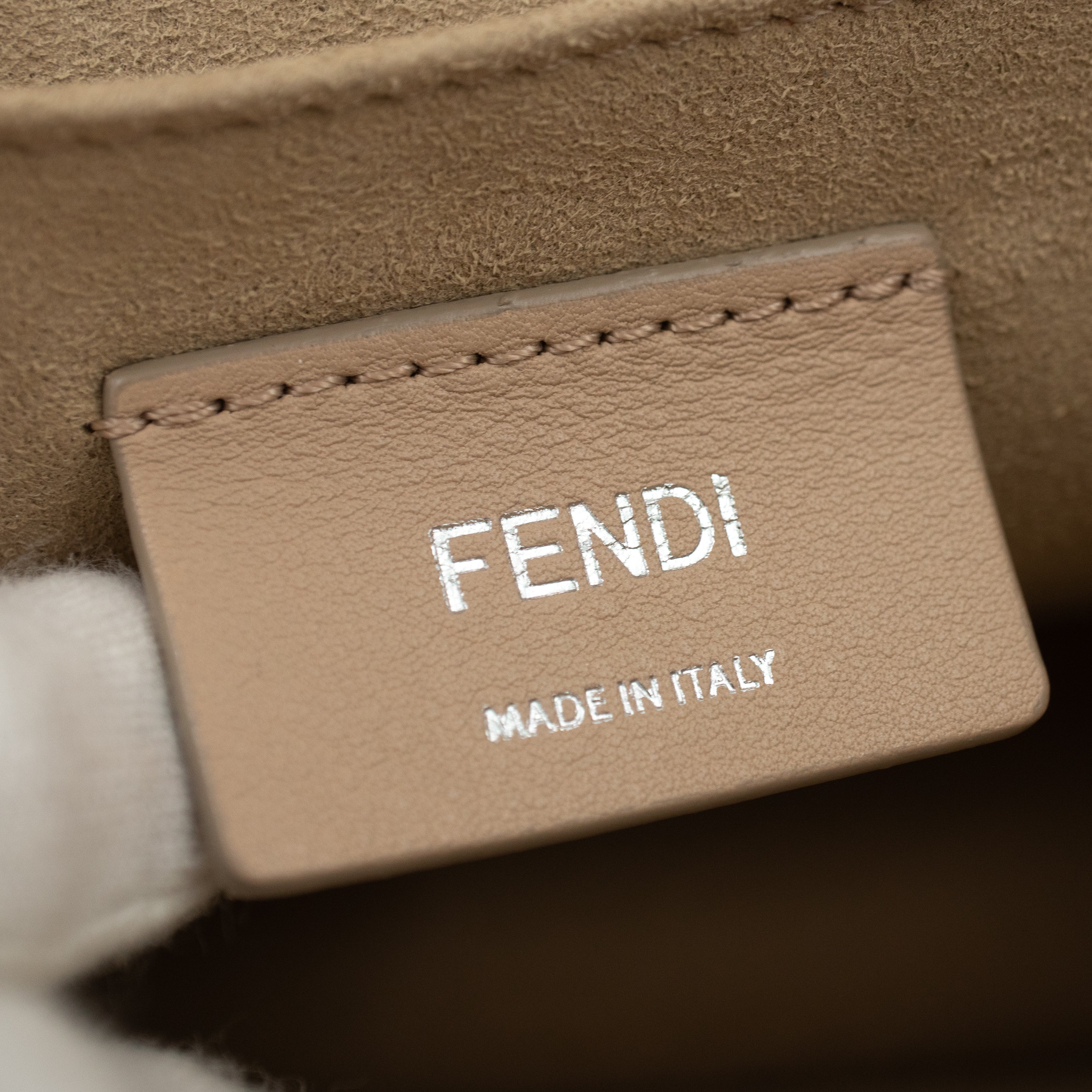 Kan I Medium Black Leather