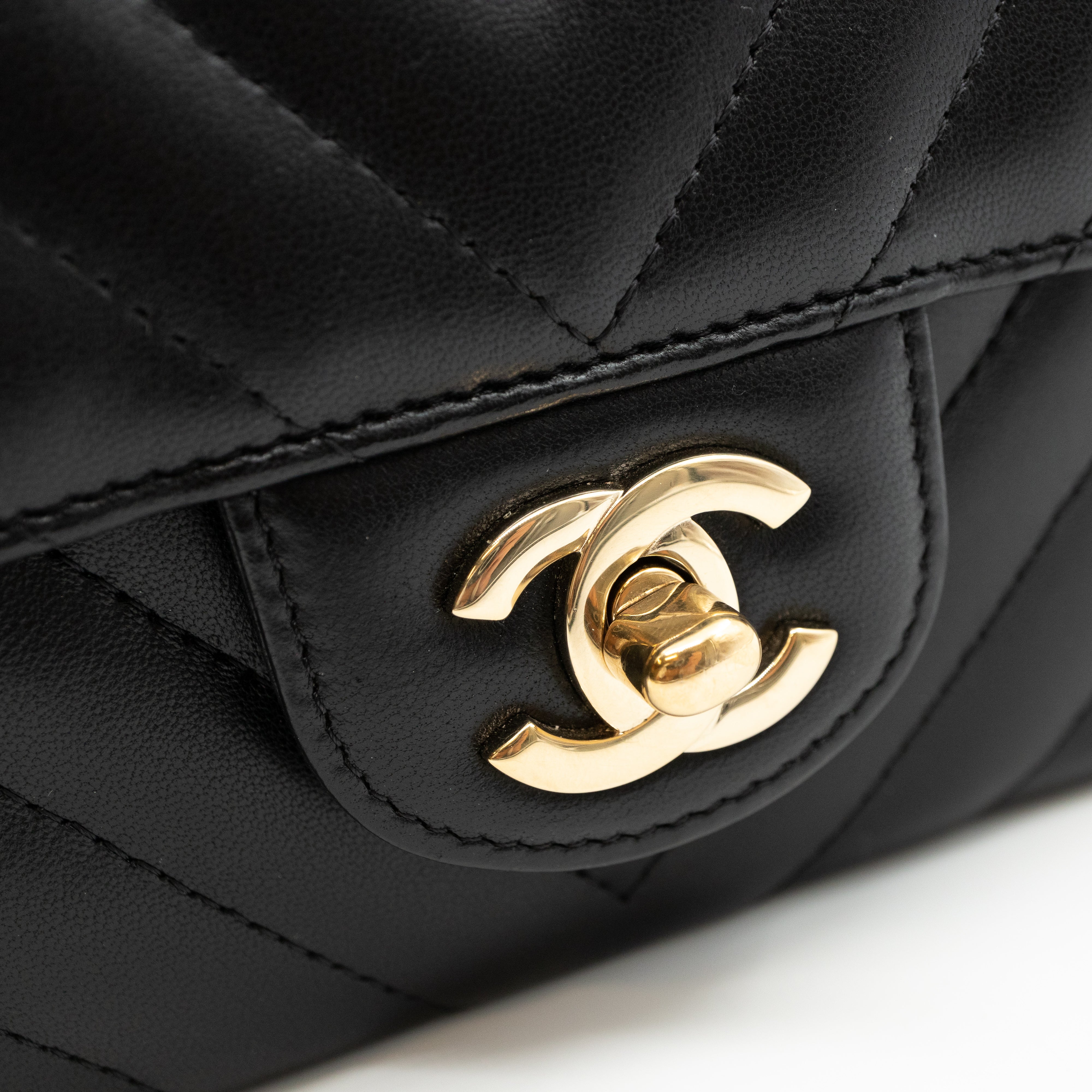 Classic Mini Rectangular Chevron Black Leather