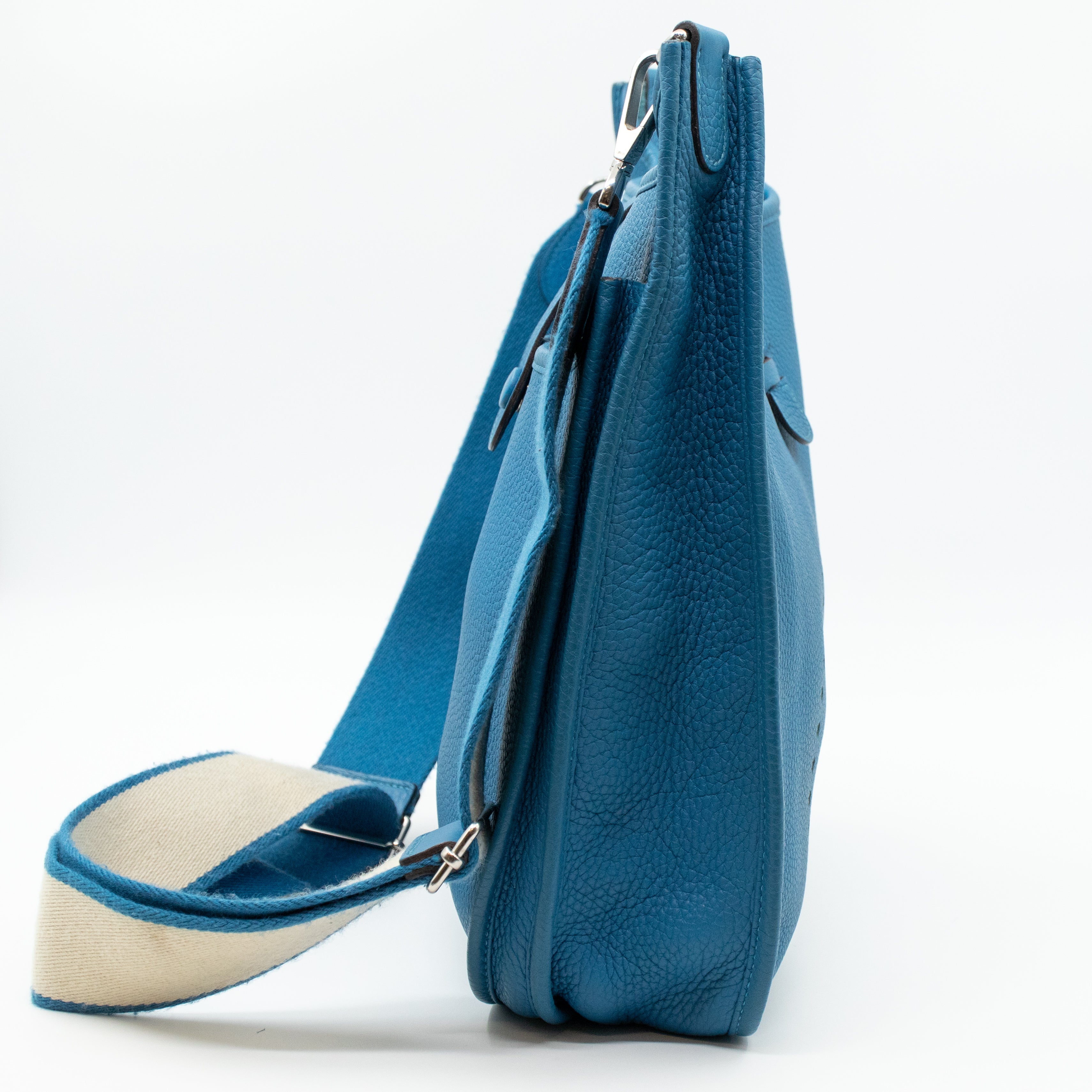 Evelyne III 31 Blue Jean