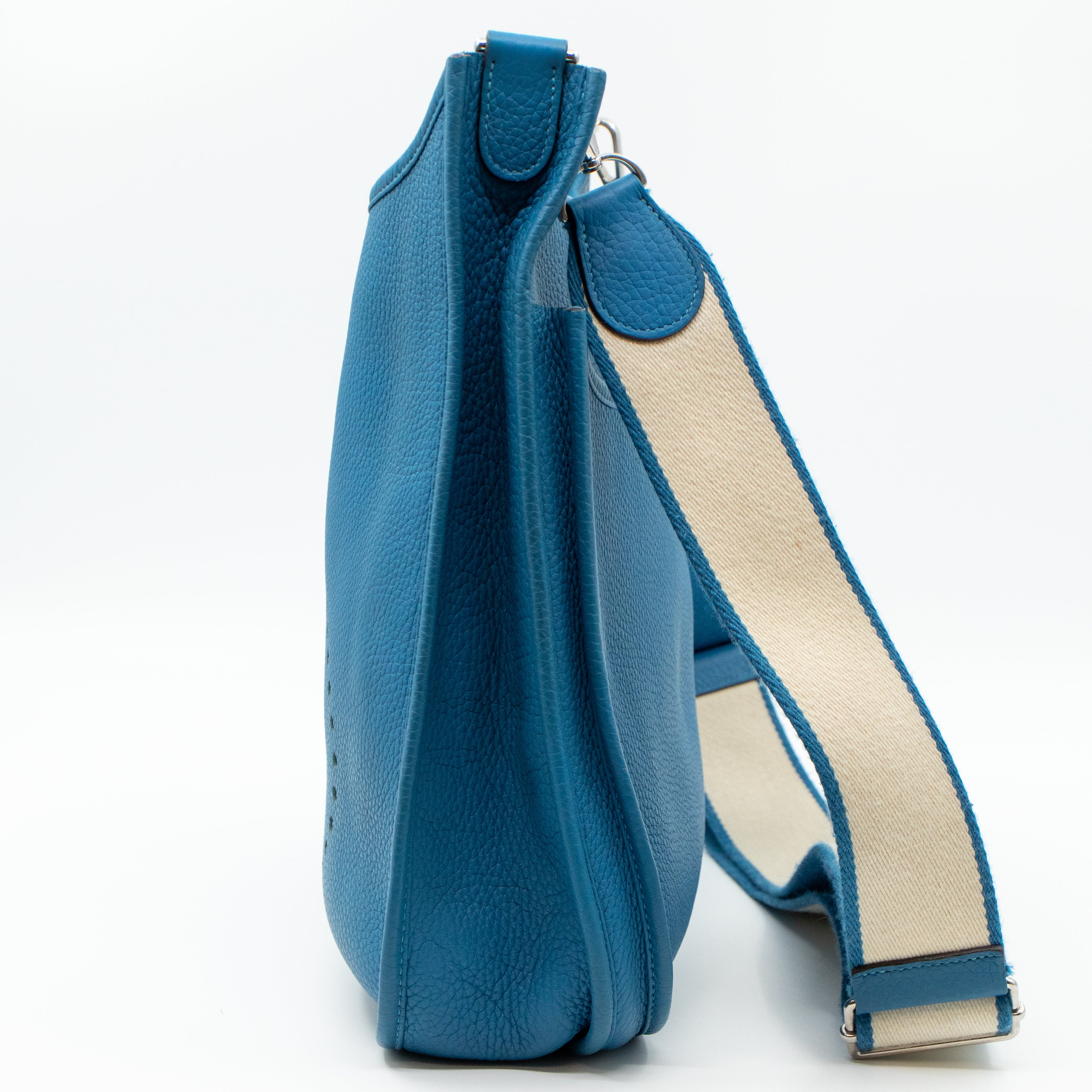 Evelyne III 31 Blue Jean