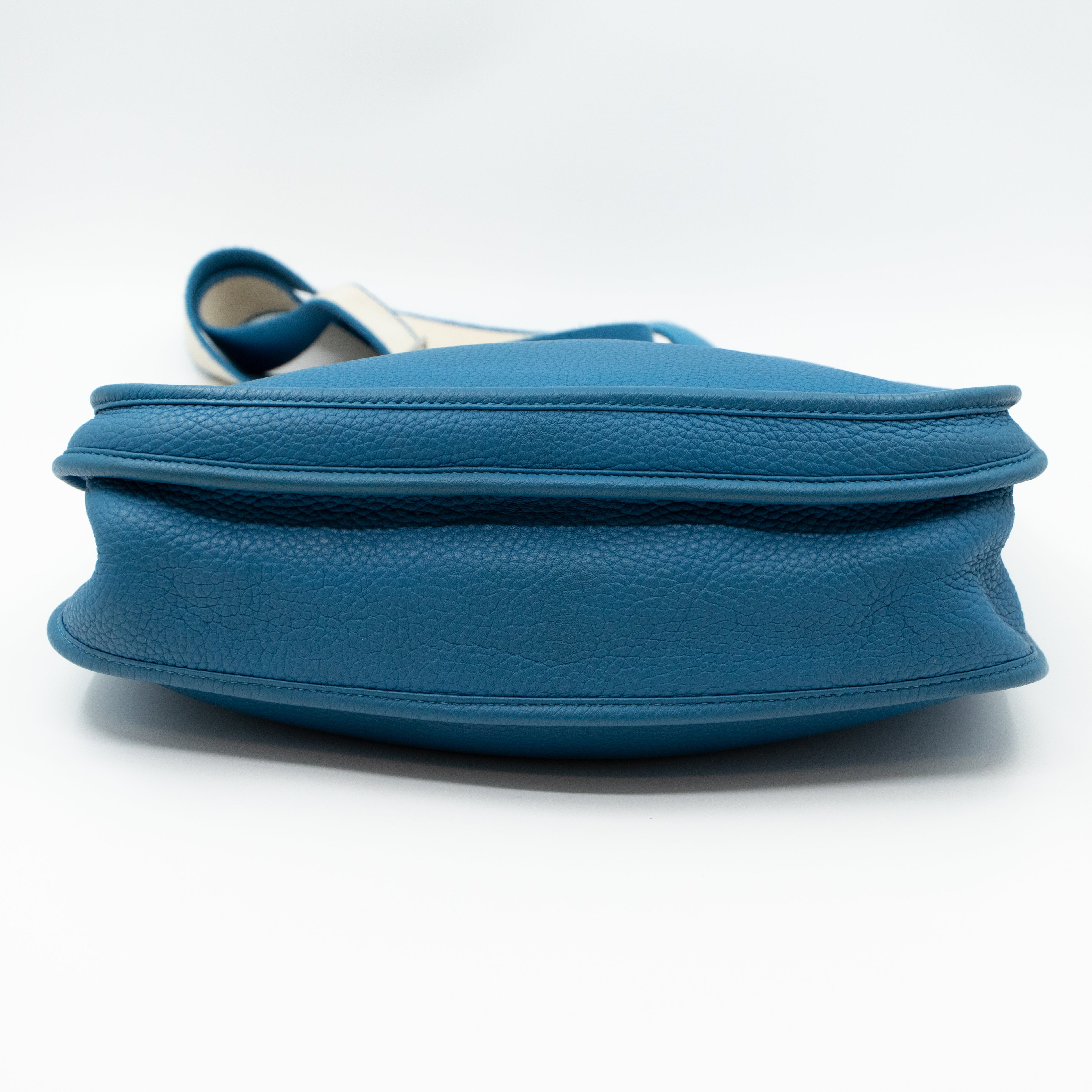 Evelyne III 31 Blue Jean