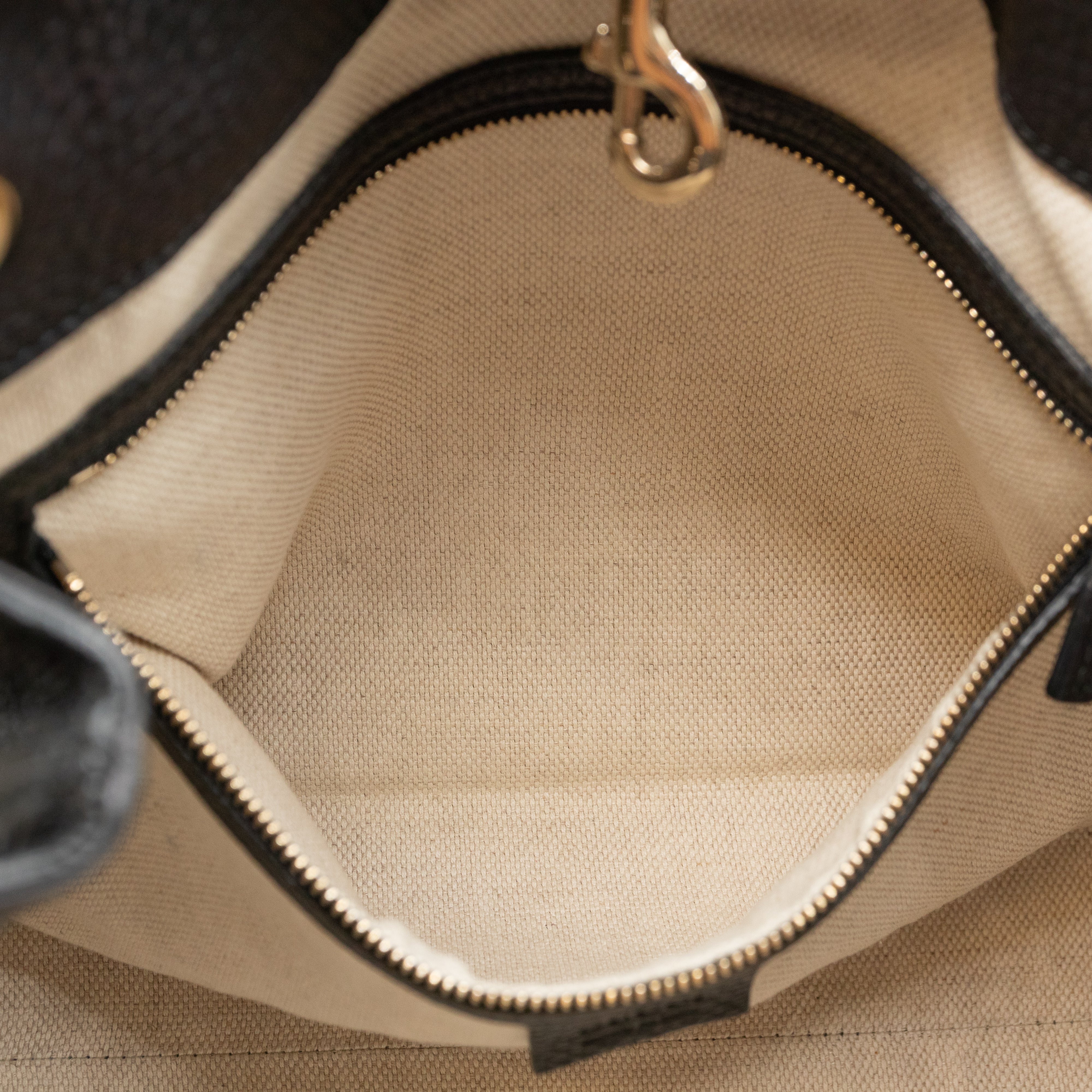 Soho Tassel Chain Black Leather