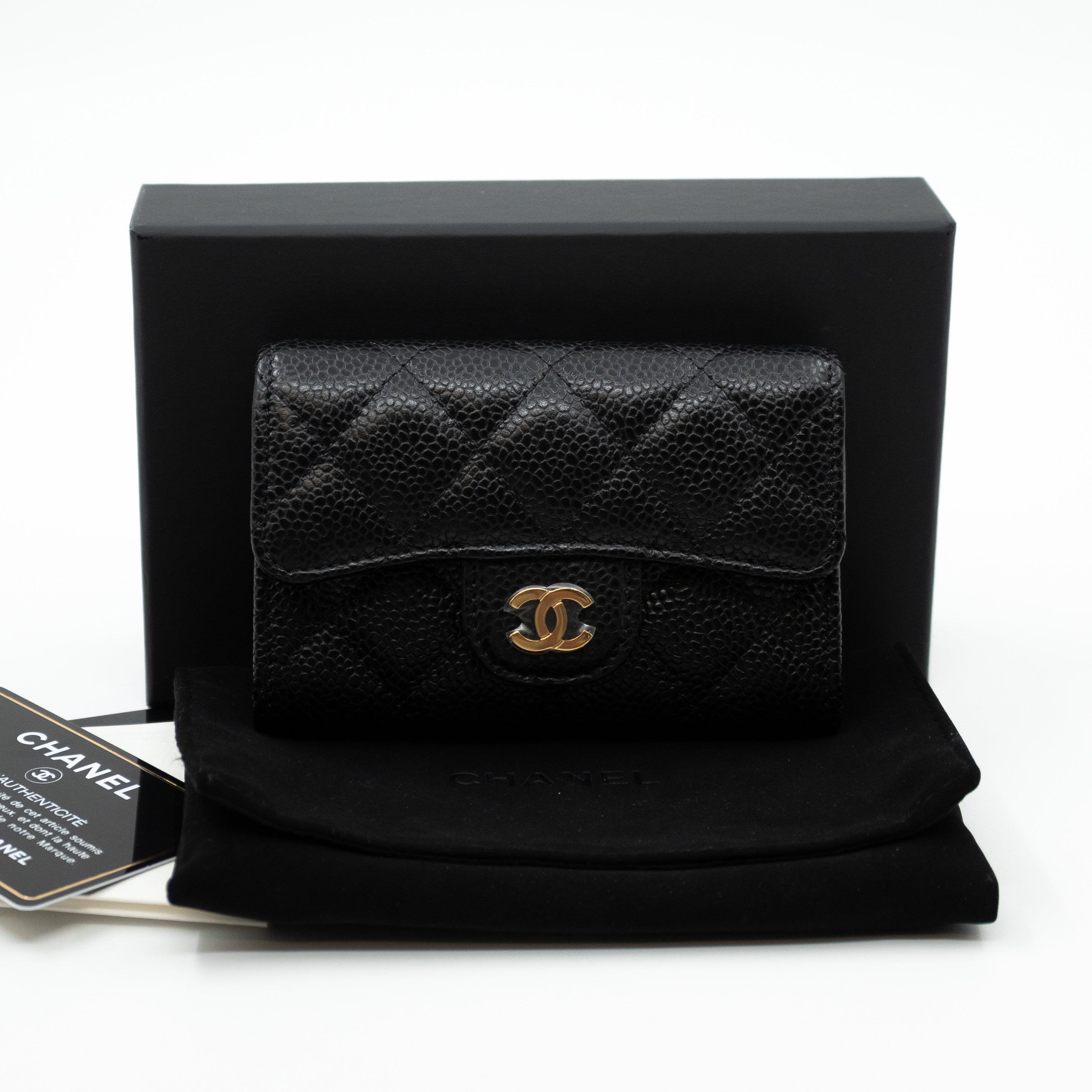 Classic Flap Card Case Black Caviar