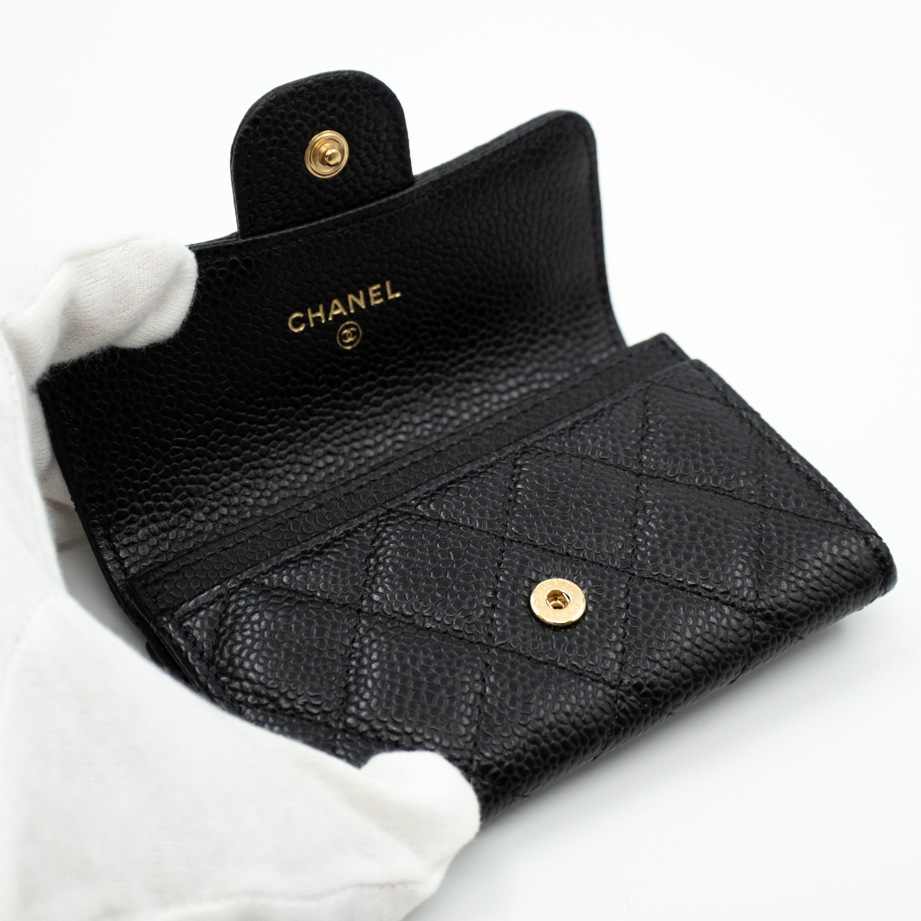 Classic Flap Card Case Black Caviar