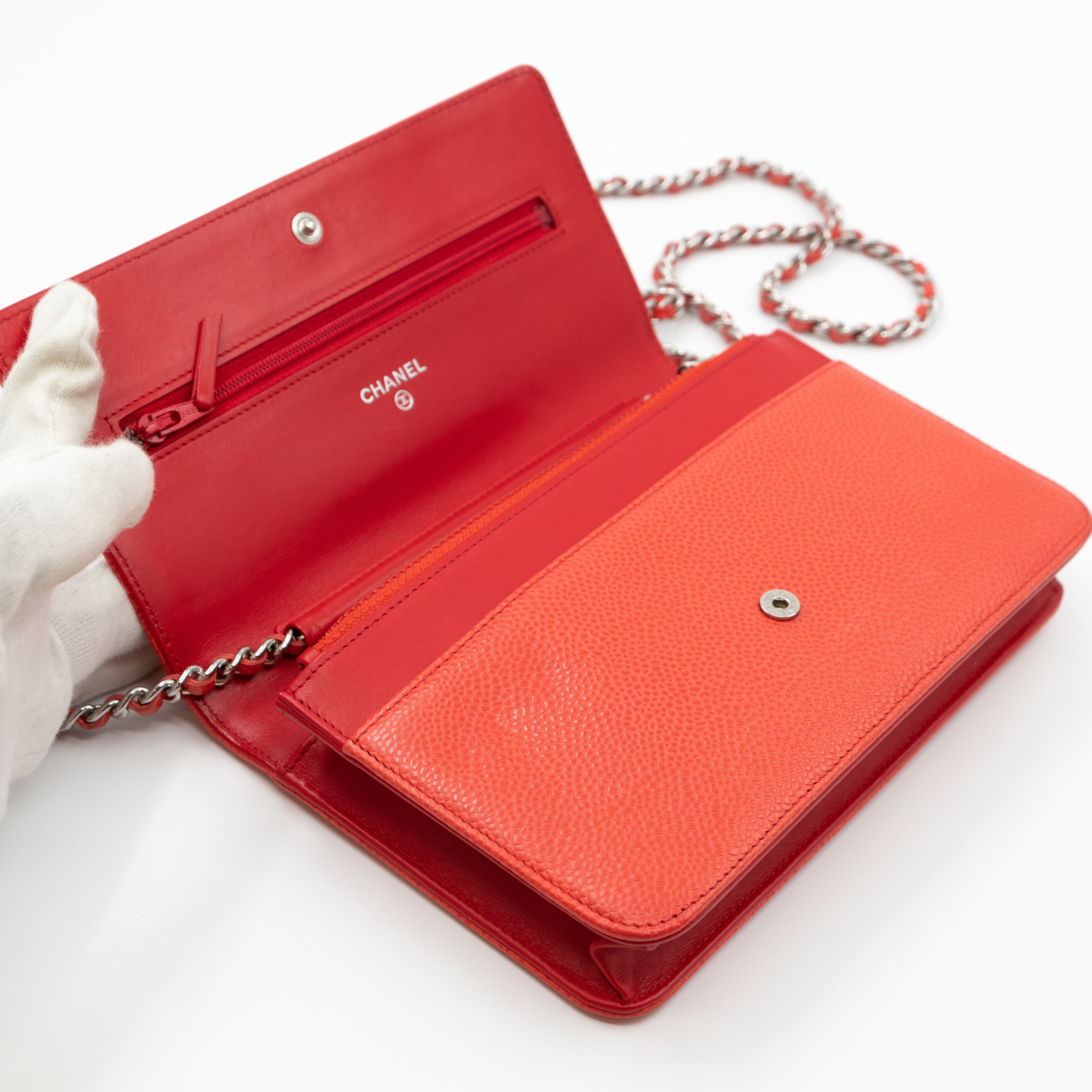 Classic CC Wallet On Chain Coral Caviar