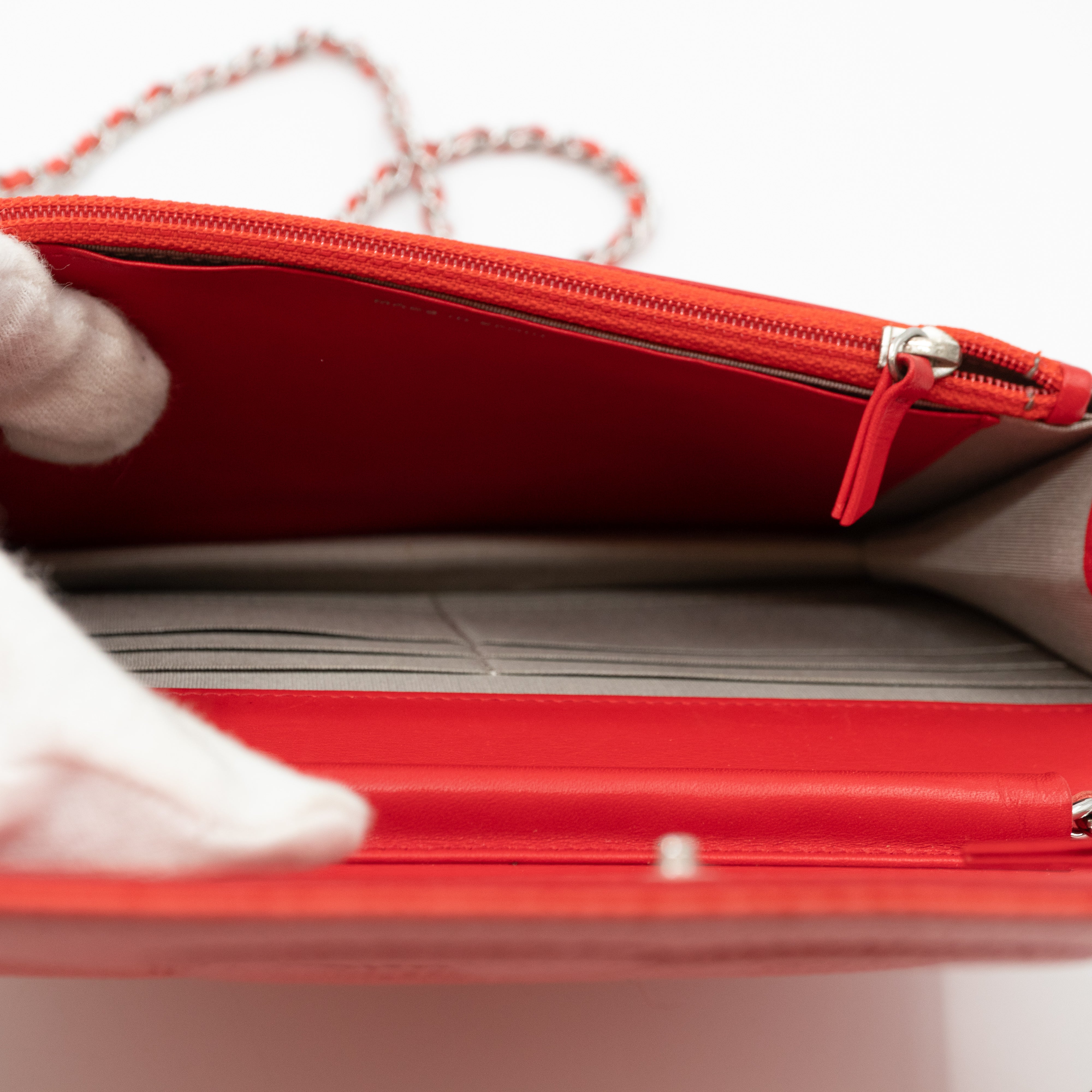 Classic CC Wallet On Chain Coral Caviar