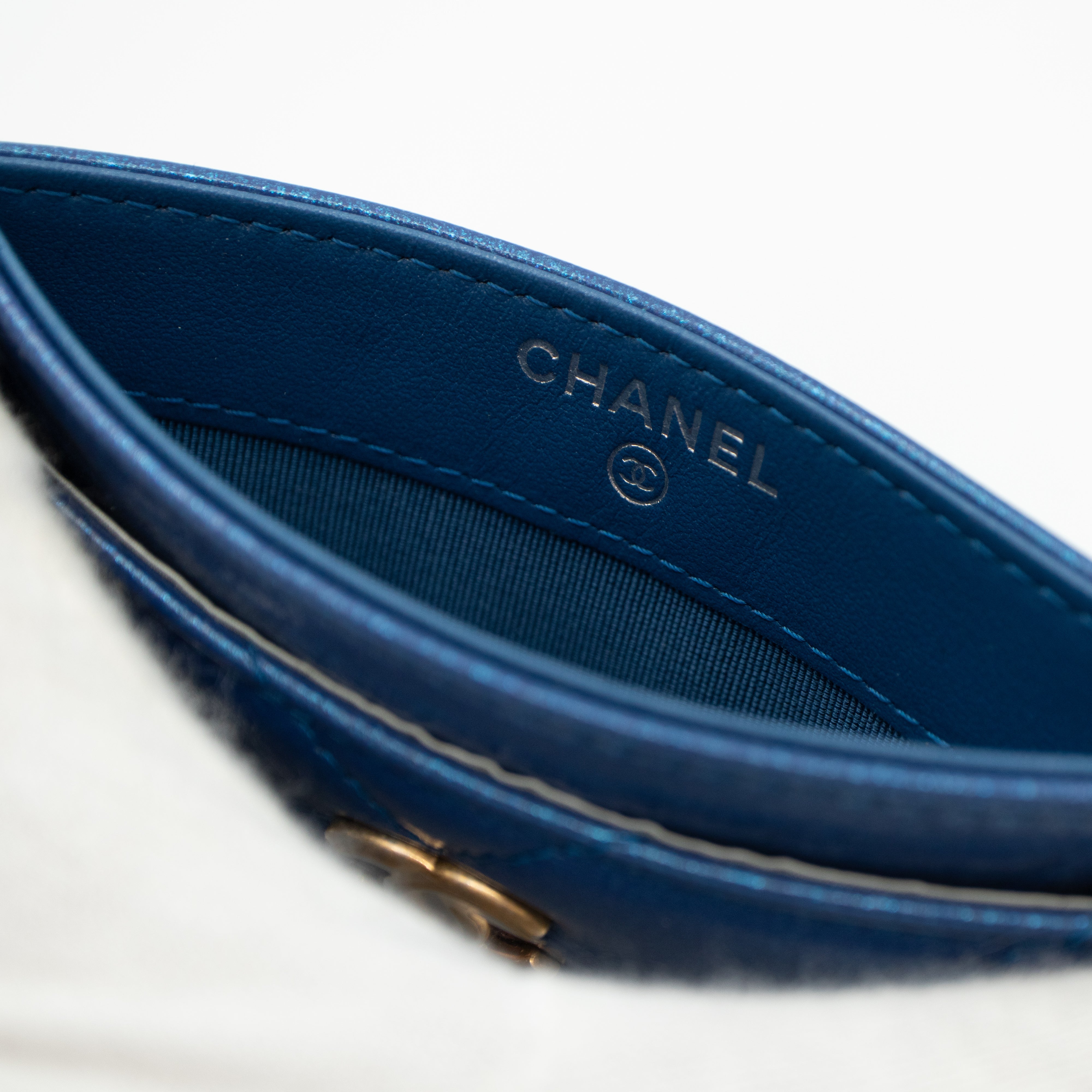 Card Holder Gabrielle Iridescent Blue Leather