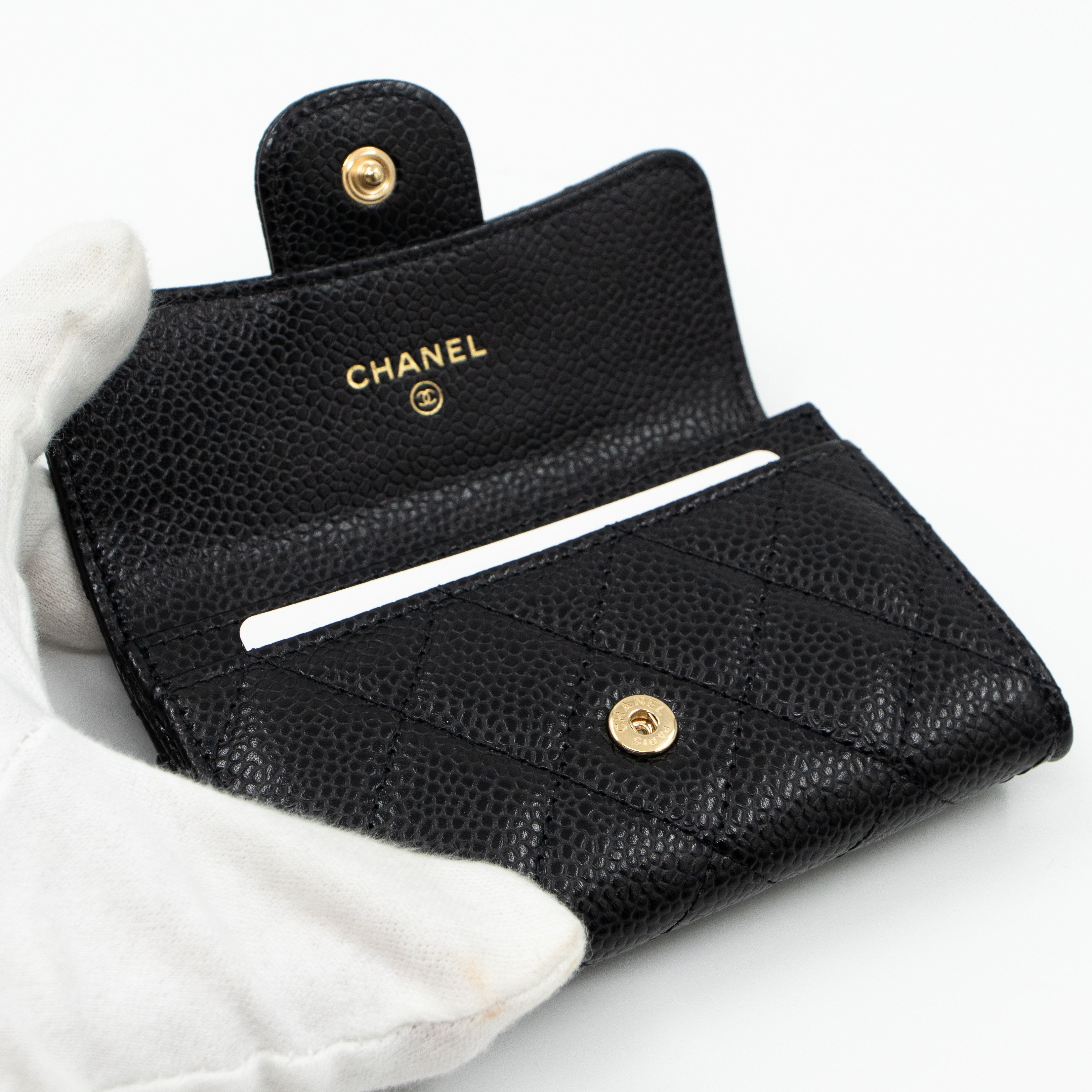 Classic Flap Card Case Black Caviar
