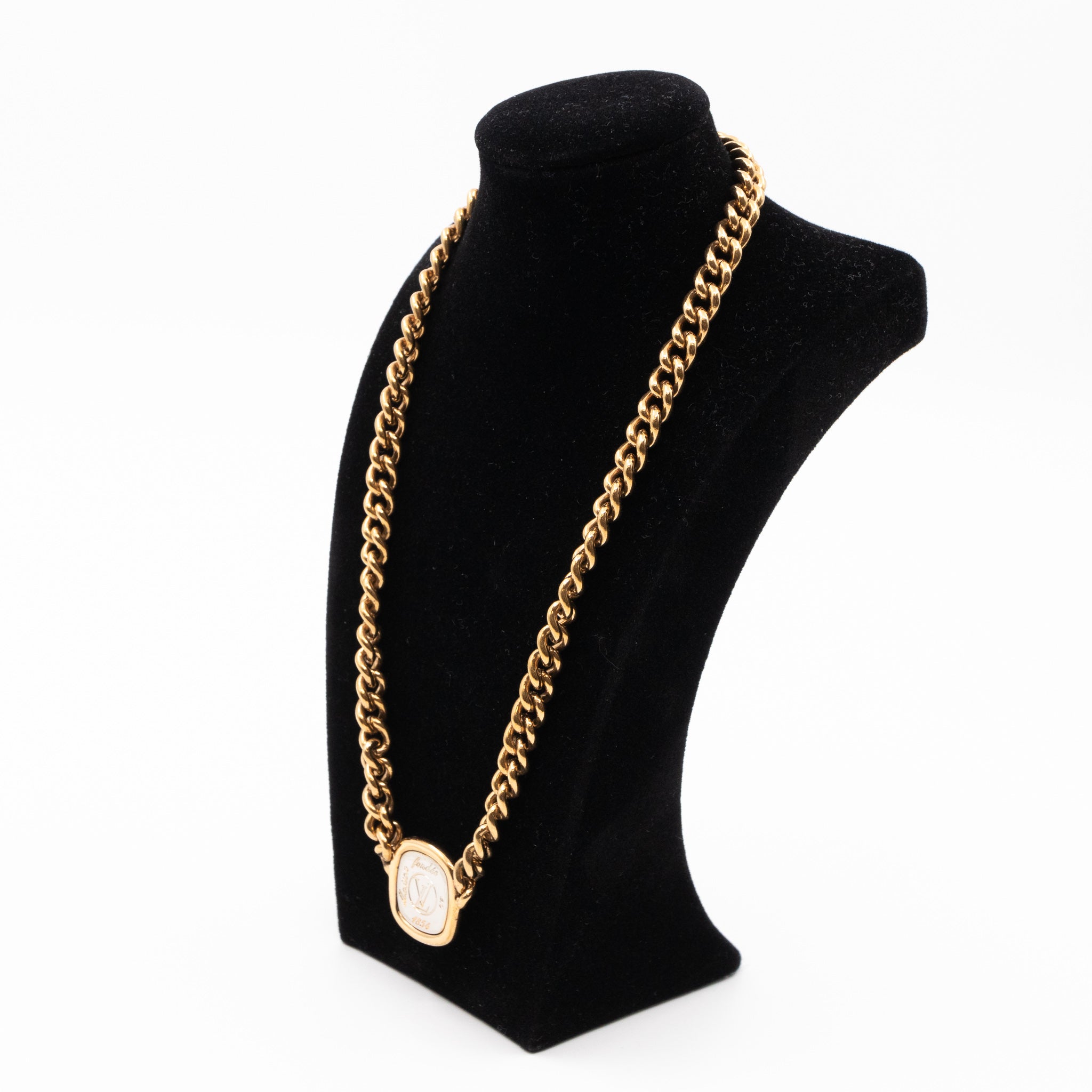 ID LV Necklace Gold