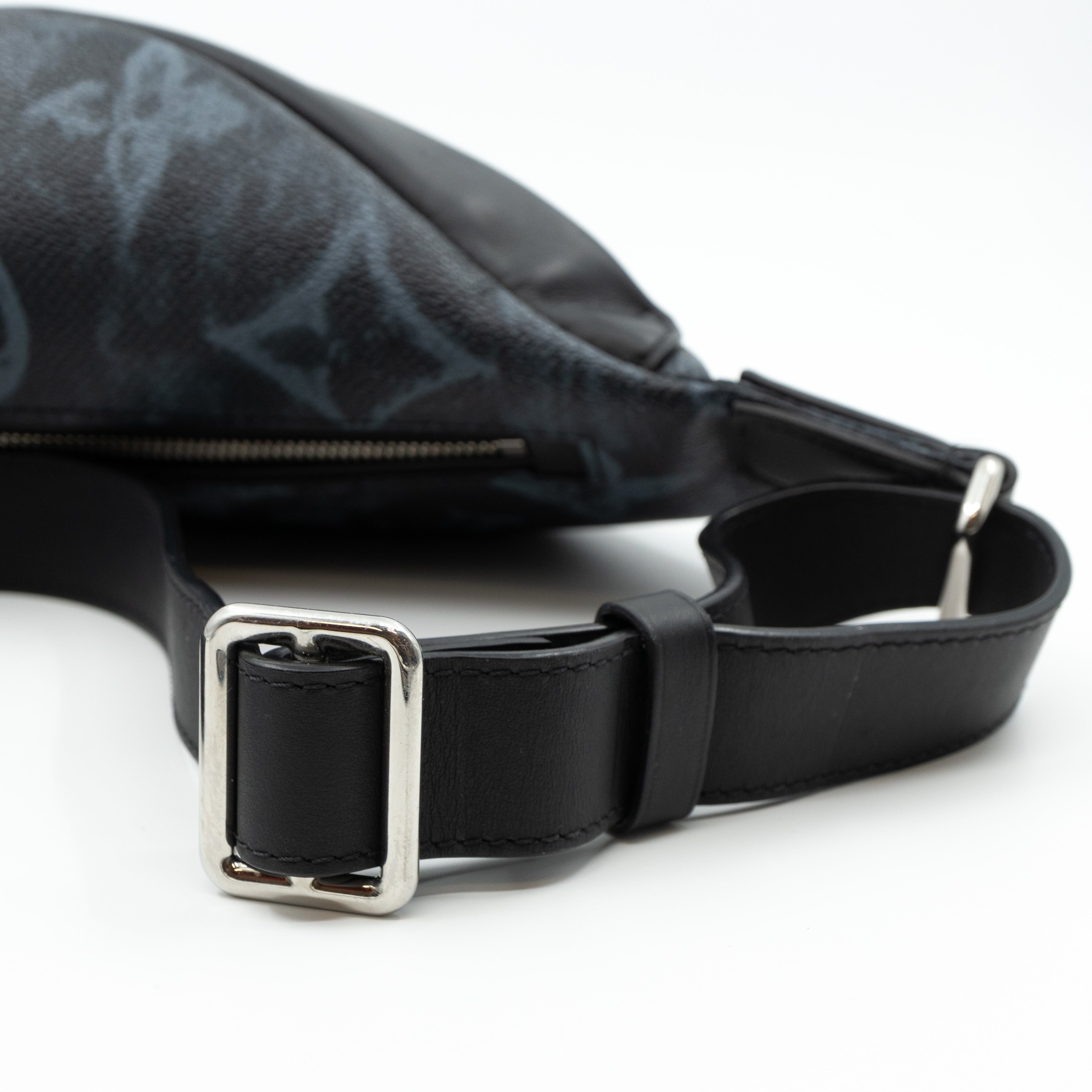 Discovery Bumbag Monogram Pastel Noir