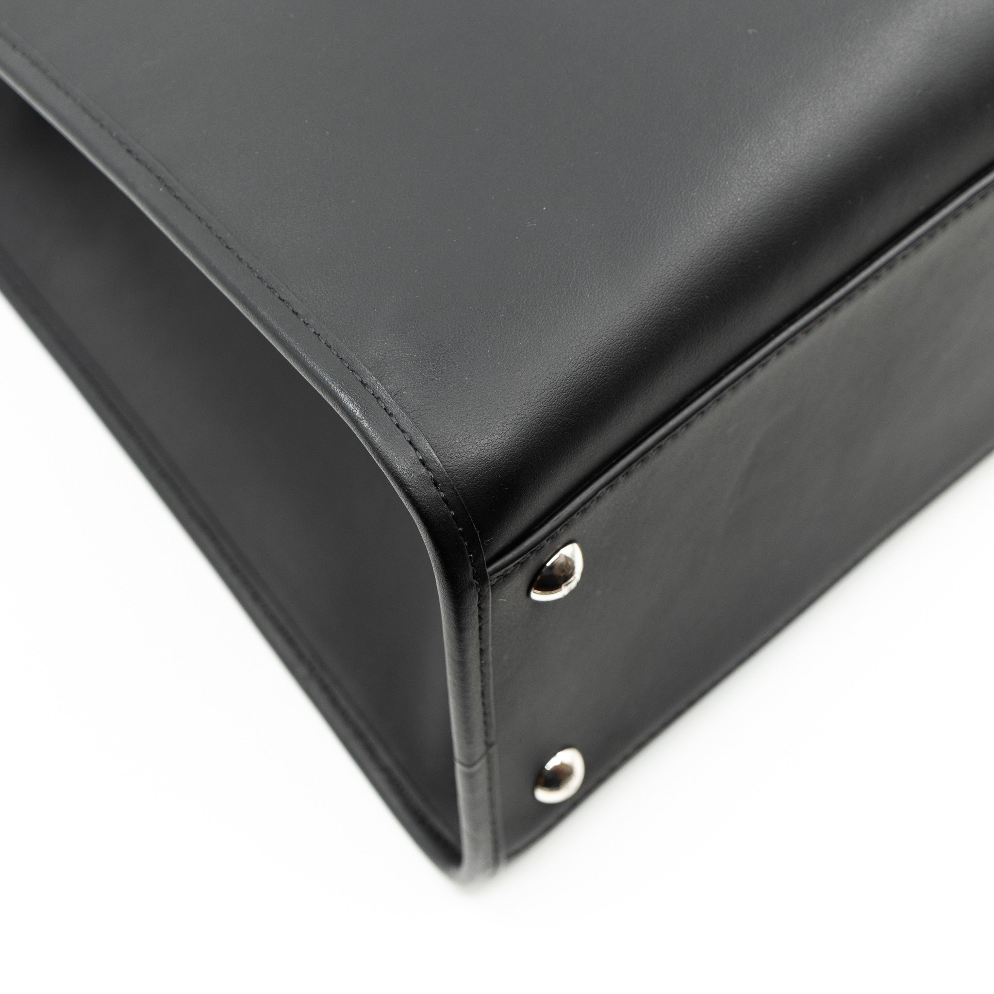 Runaway Regular Black Leather