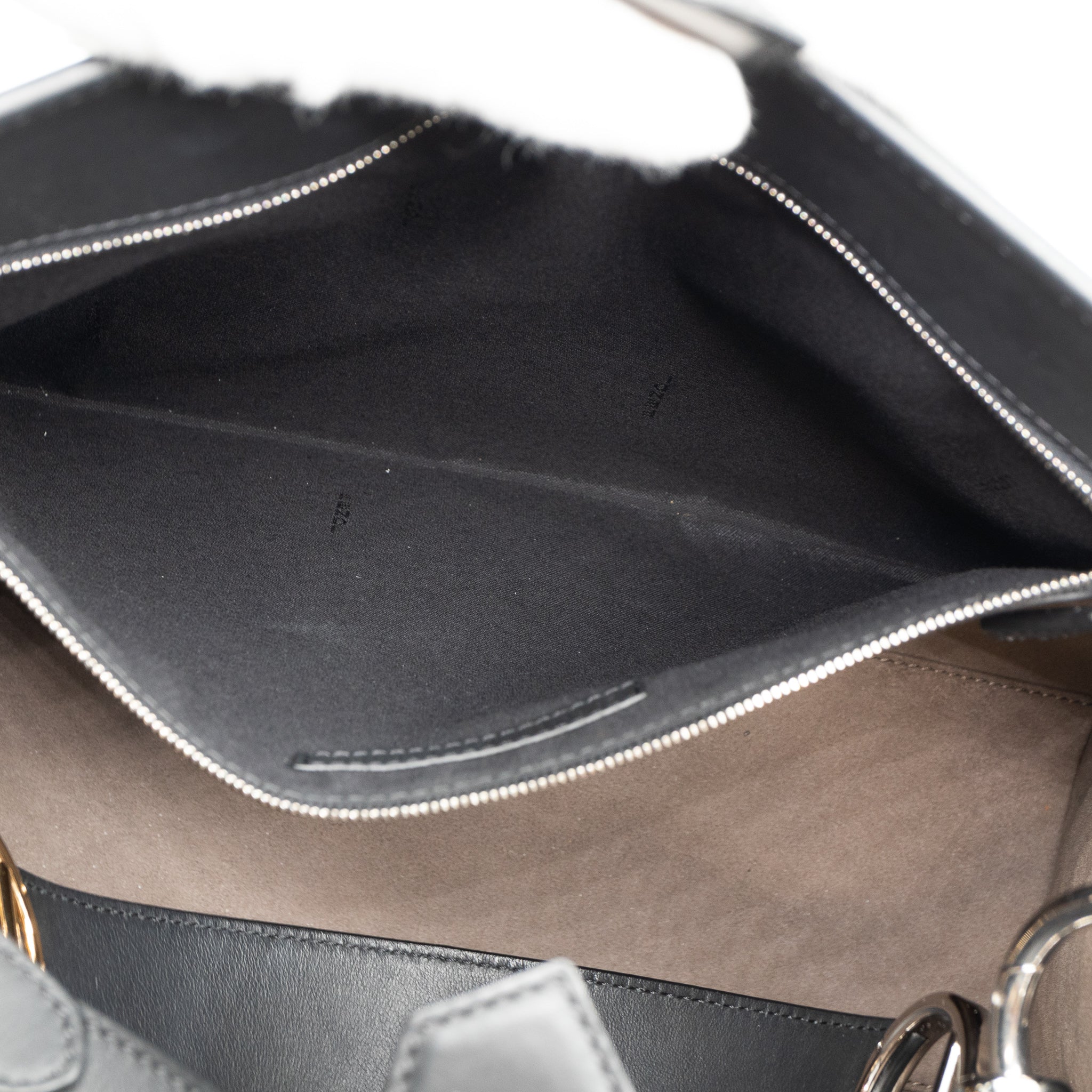 Runaway Regular Black Leather