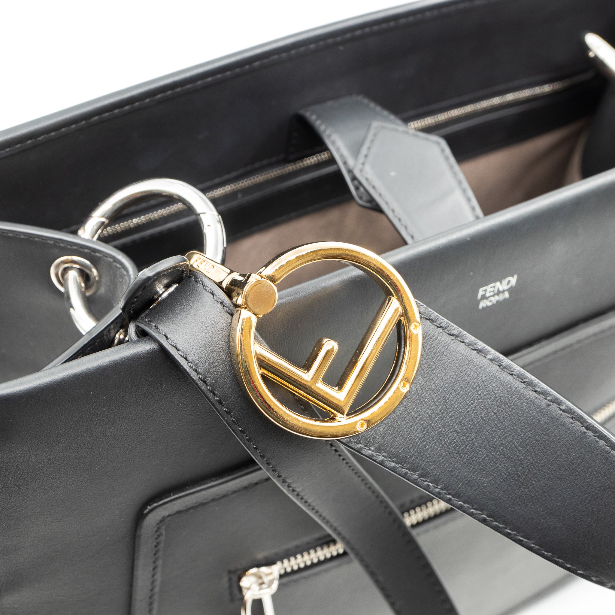 Runaway Regular Black Leather