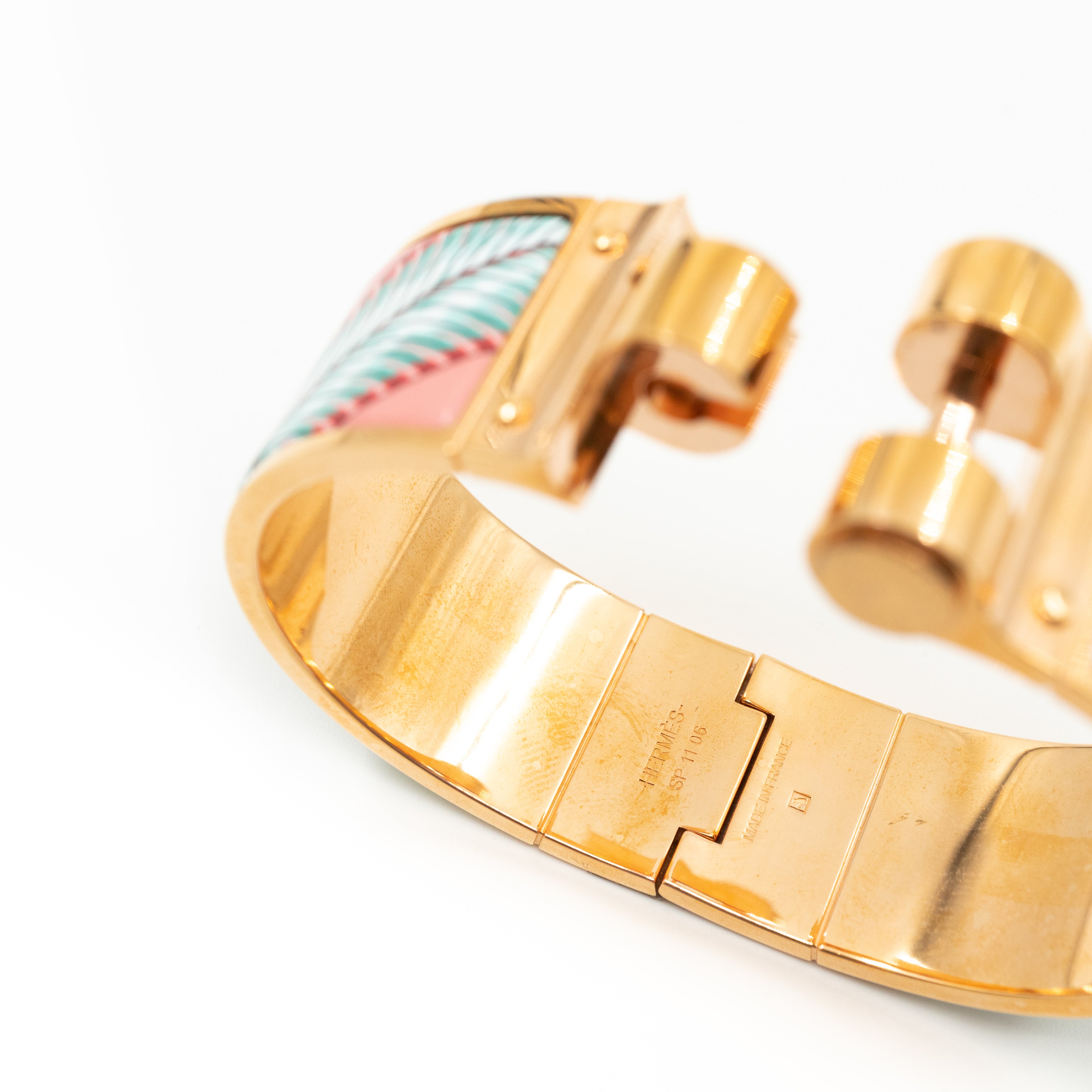 Hinged Bracelet Medium Colorful Gold