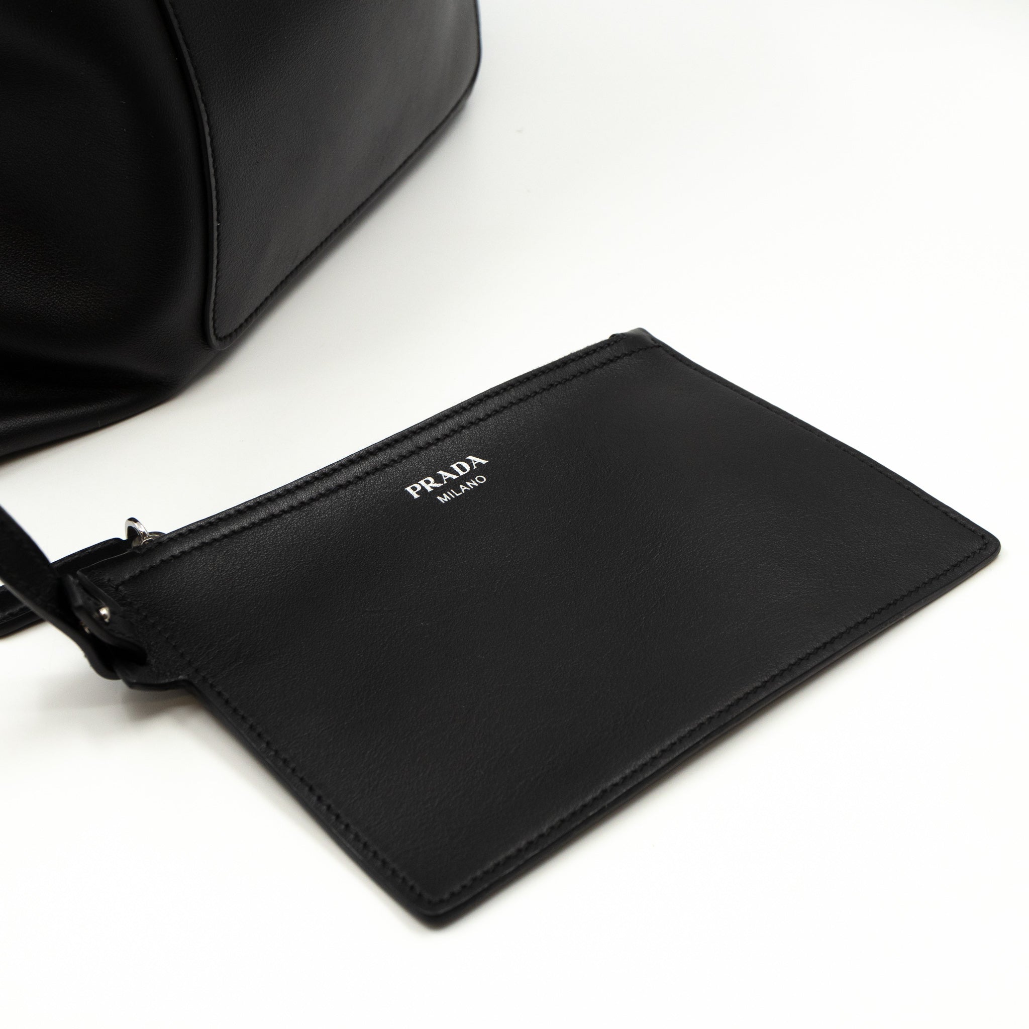 City Tote Black Calf Leather