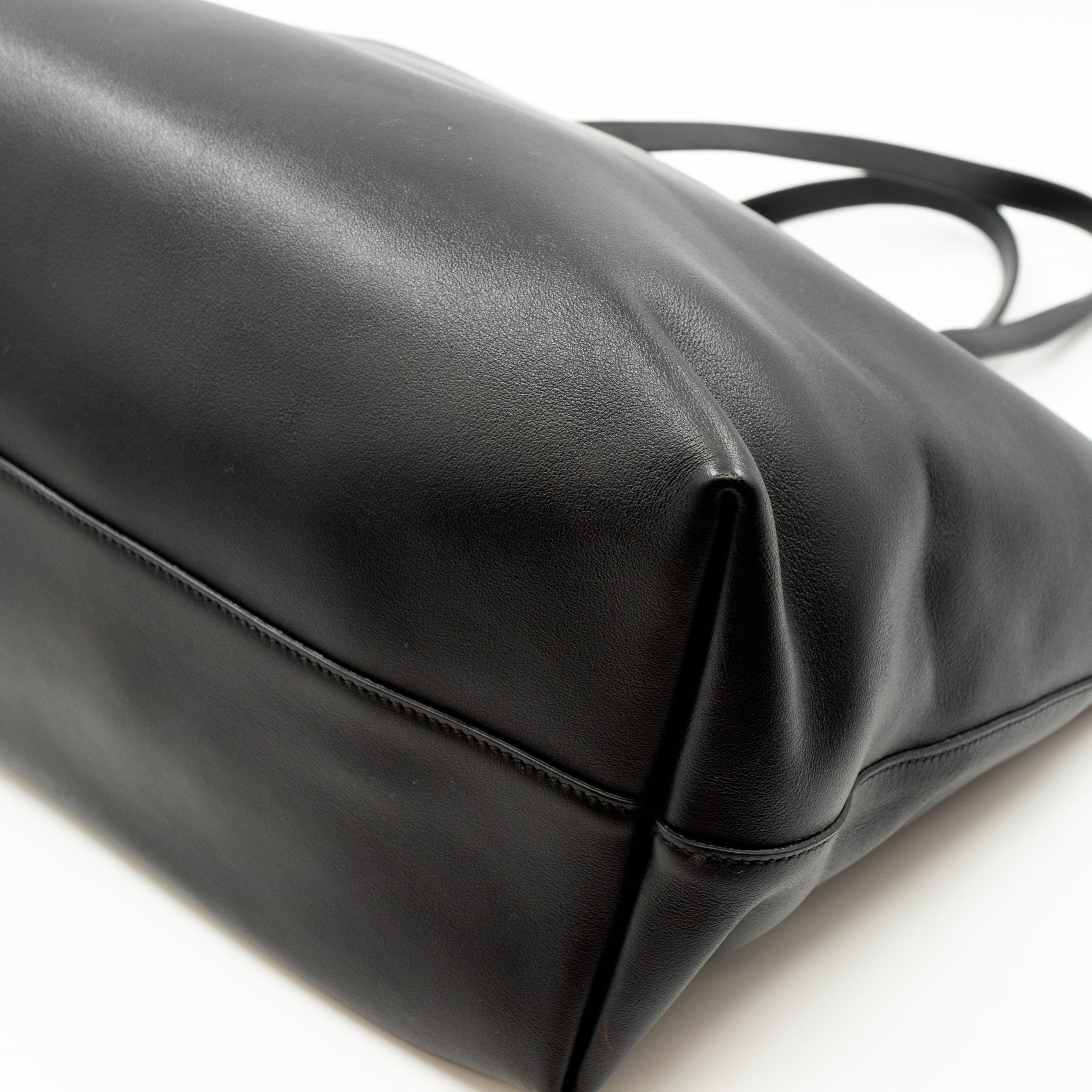 City Tote Black Calf Leather