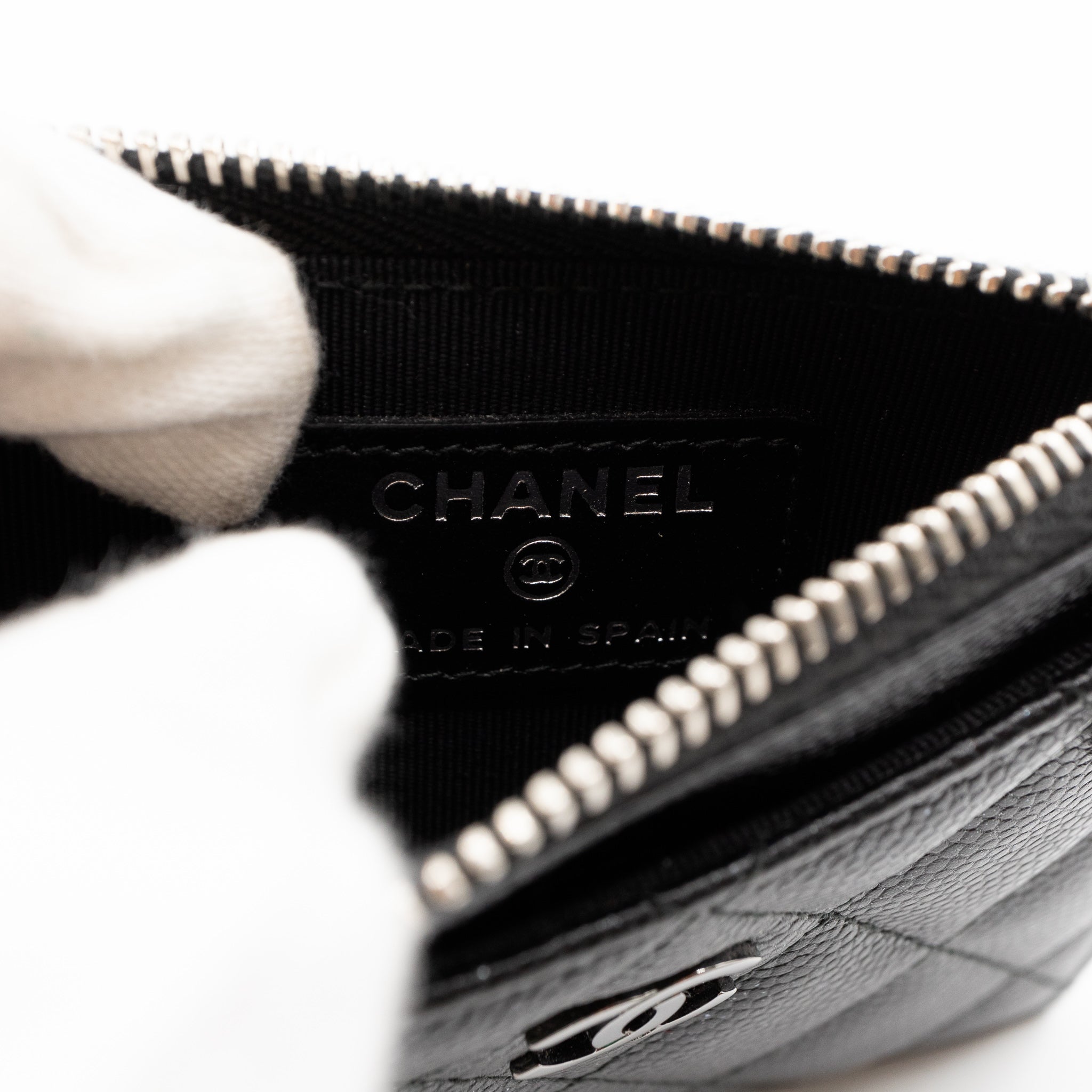 Zipped Card Holder Iridescent Black Caviar