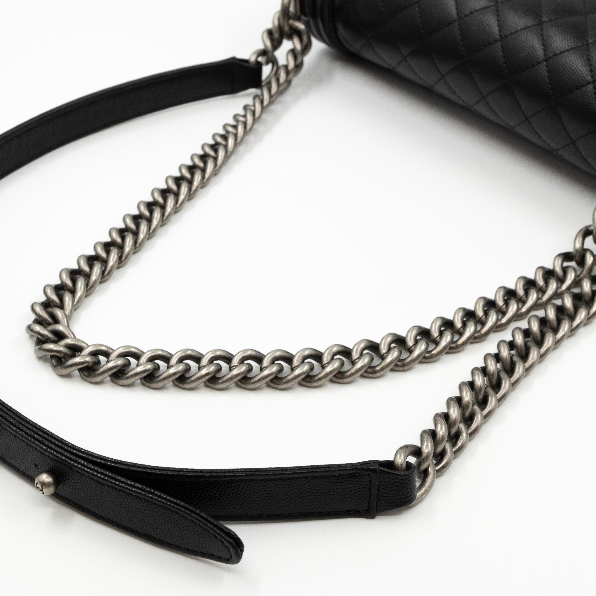 Boy Bag Old Medium Black Caviar Ruthenium