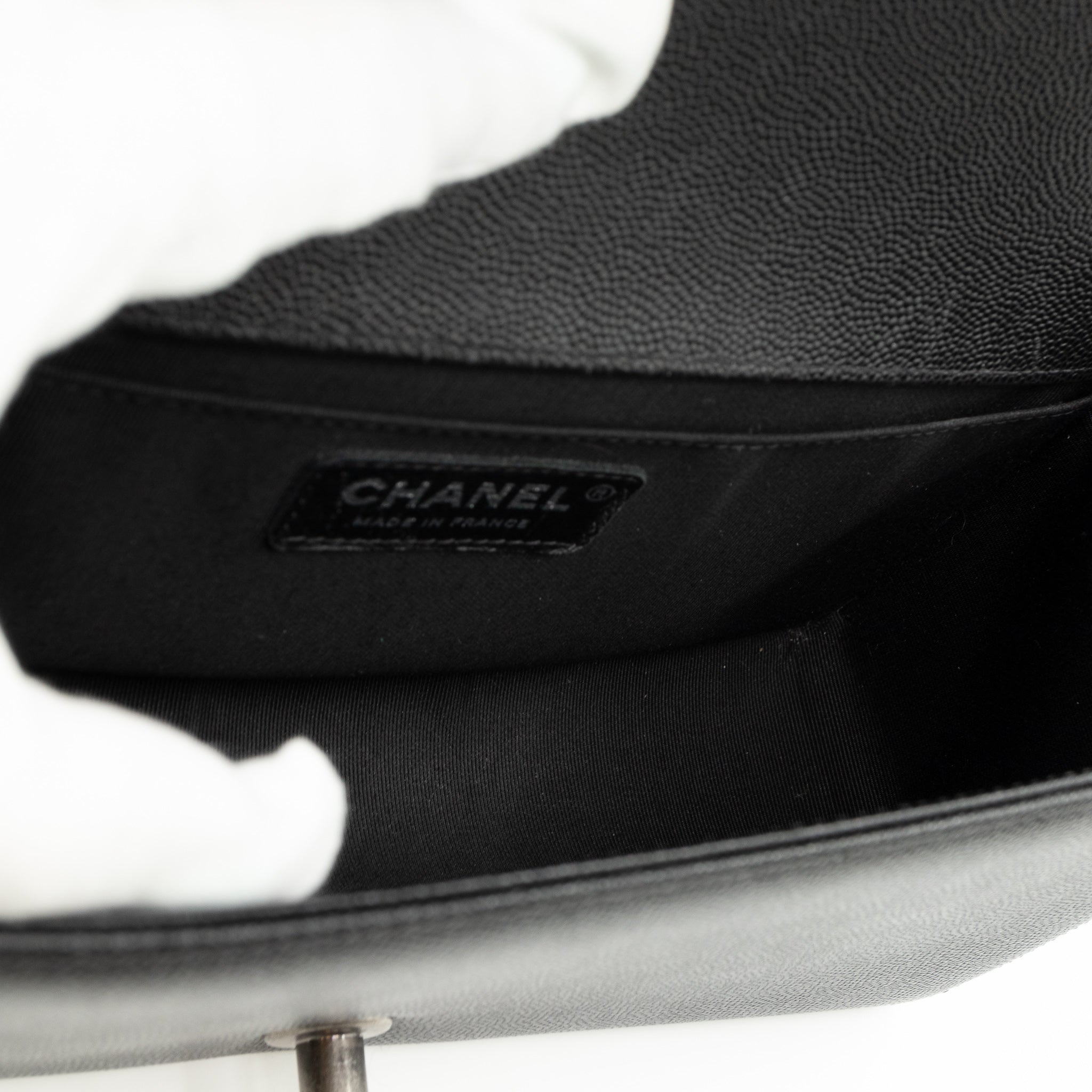 Boy Bag Old Medium Black Caviar Ruthenium