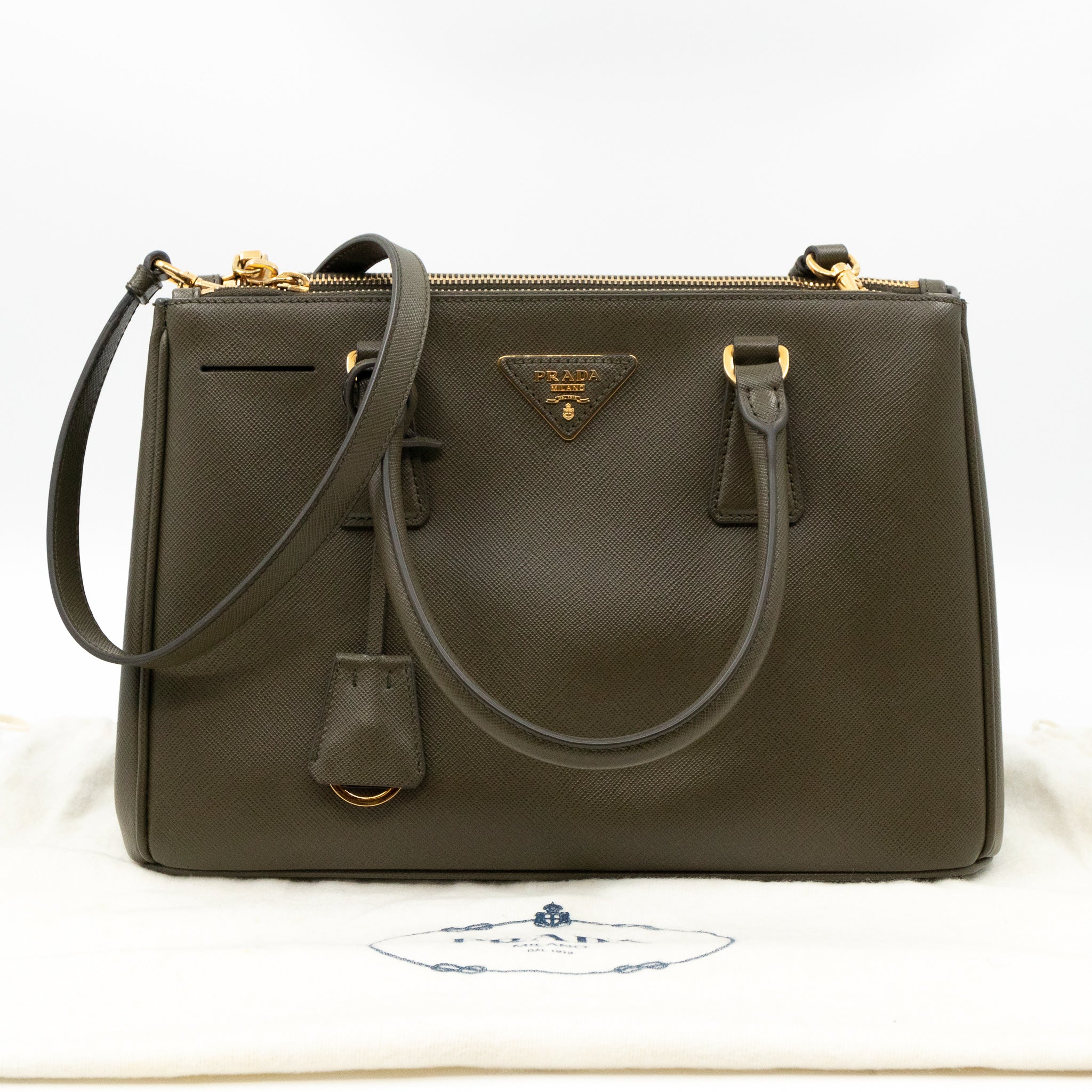Galleria Medium Double Zip Green Saffiano