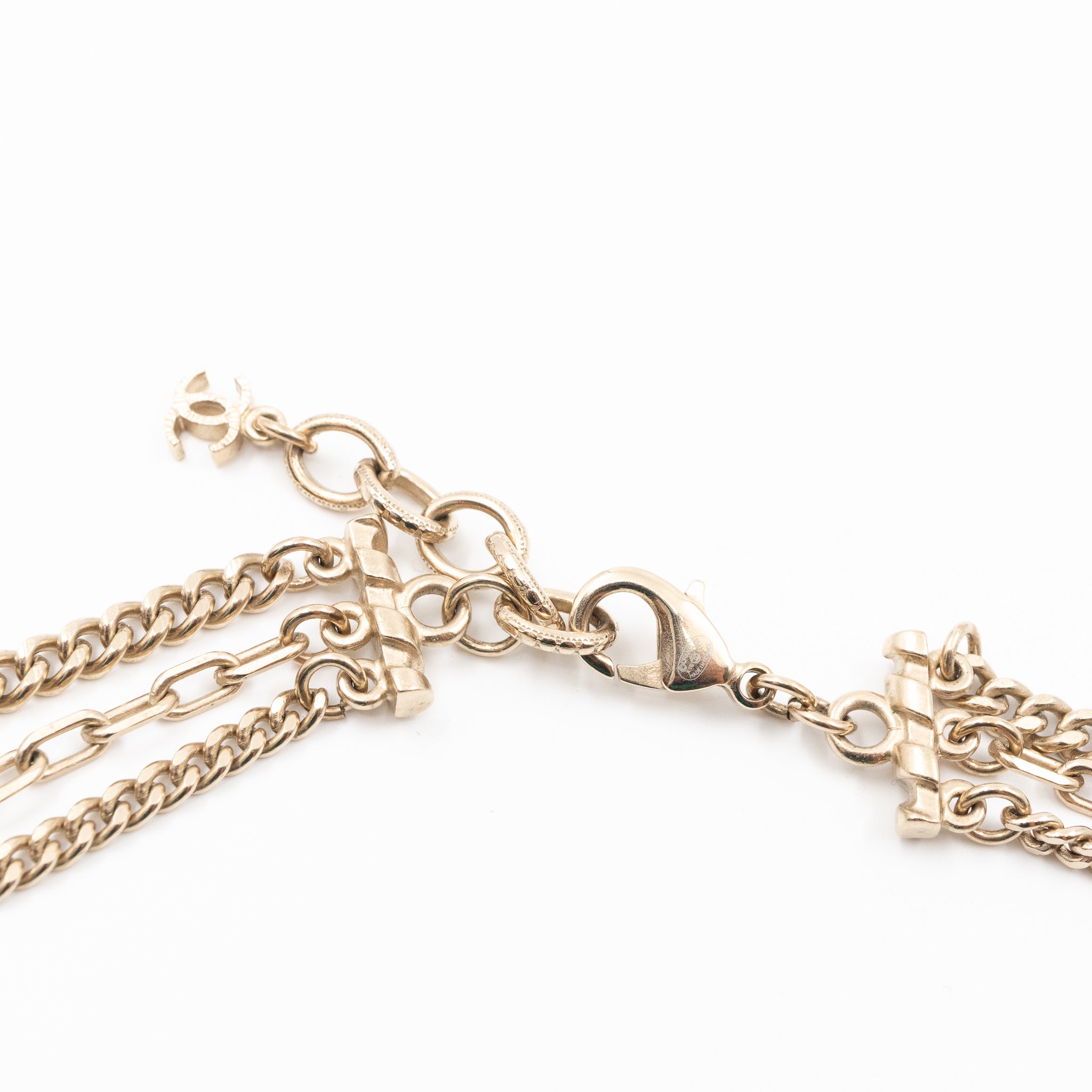 Triple Chain CC Necklace Light Gold