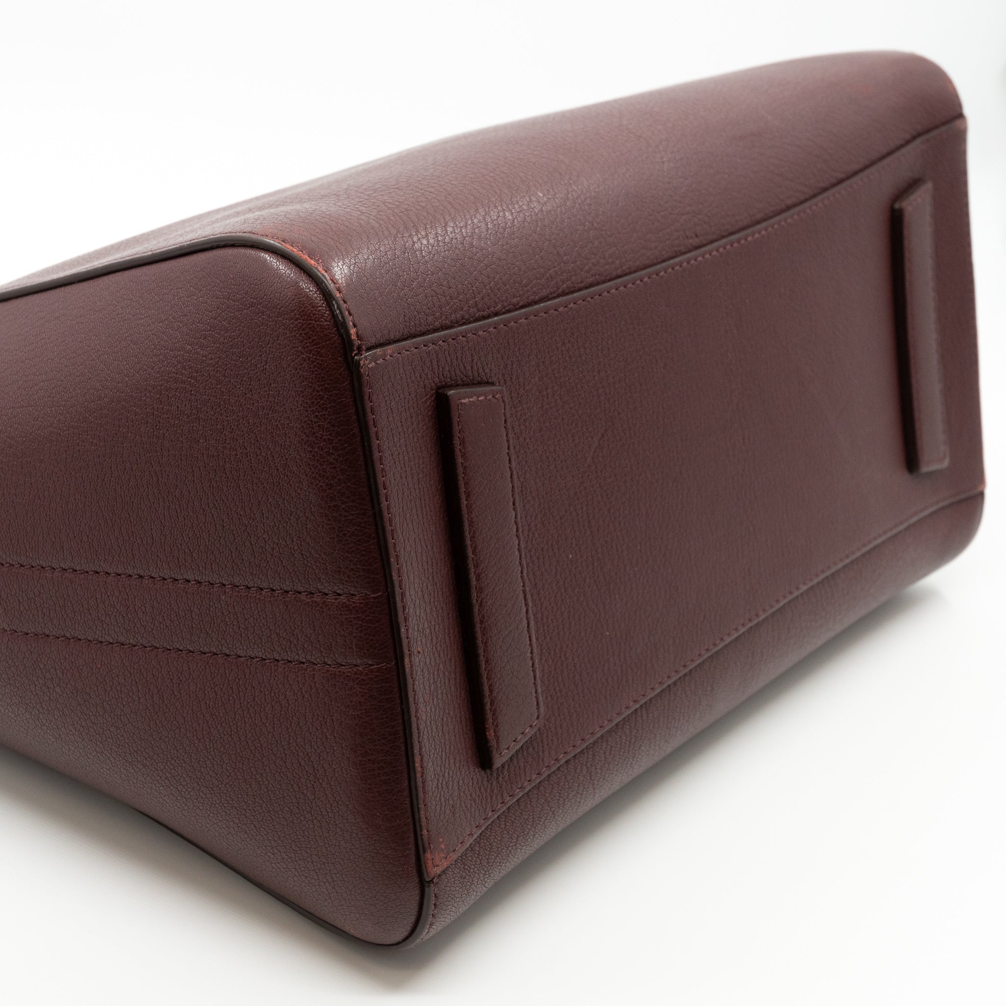 Antigona Medium Burgundy Leather