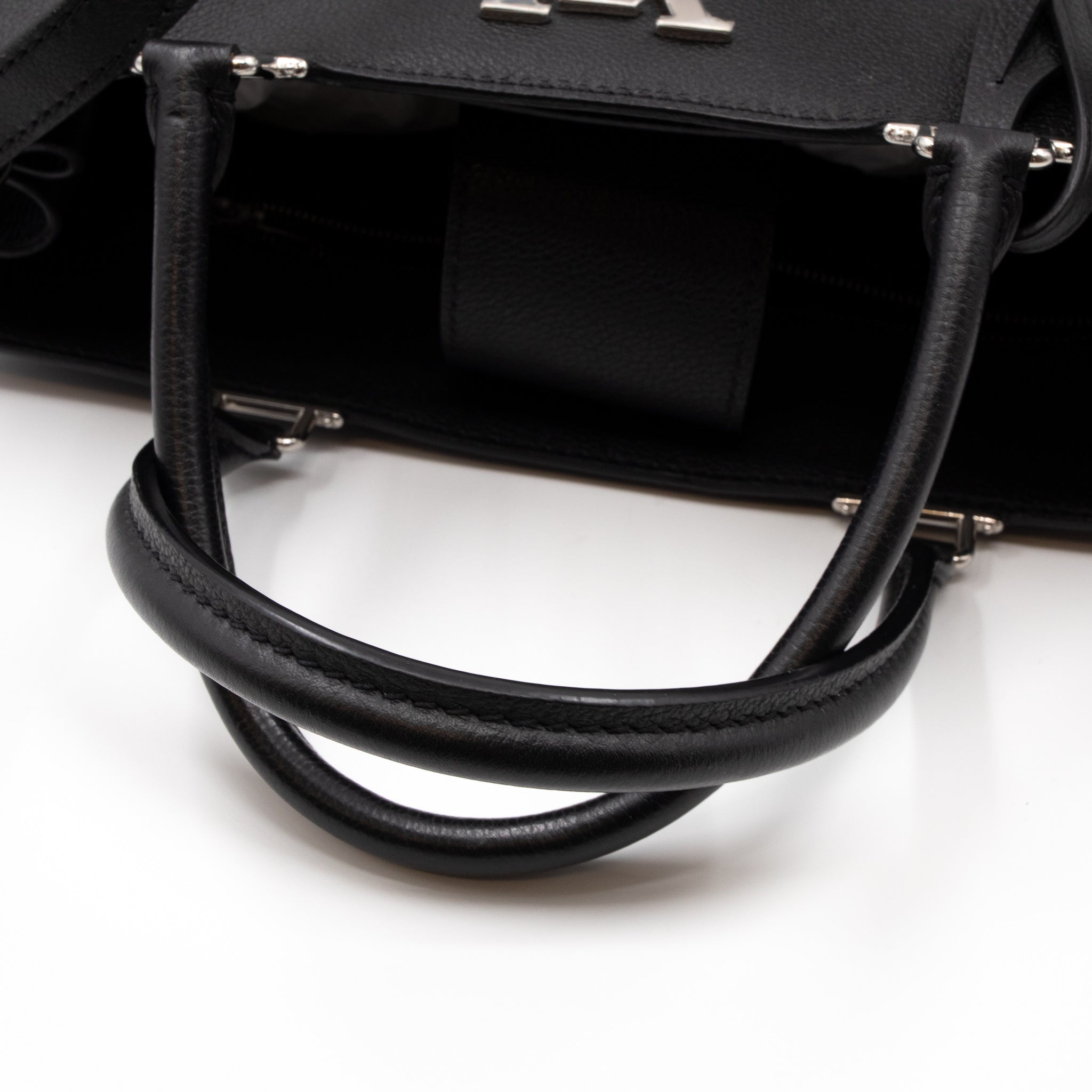 Lockme Day Black Leather