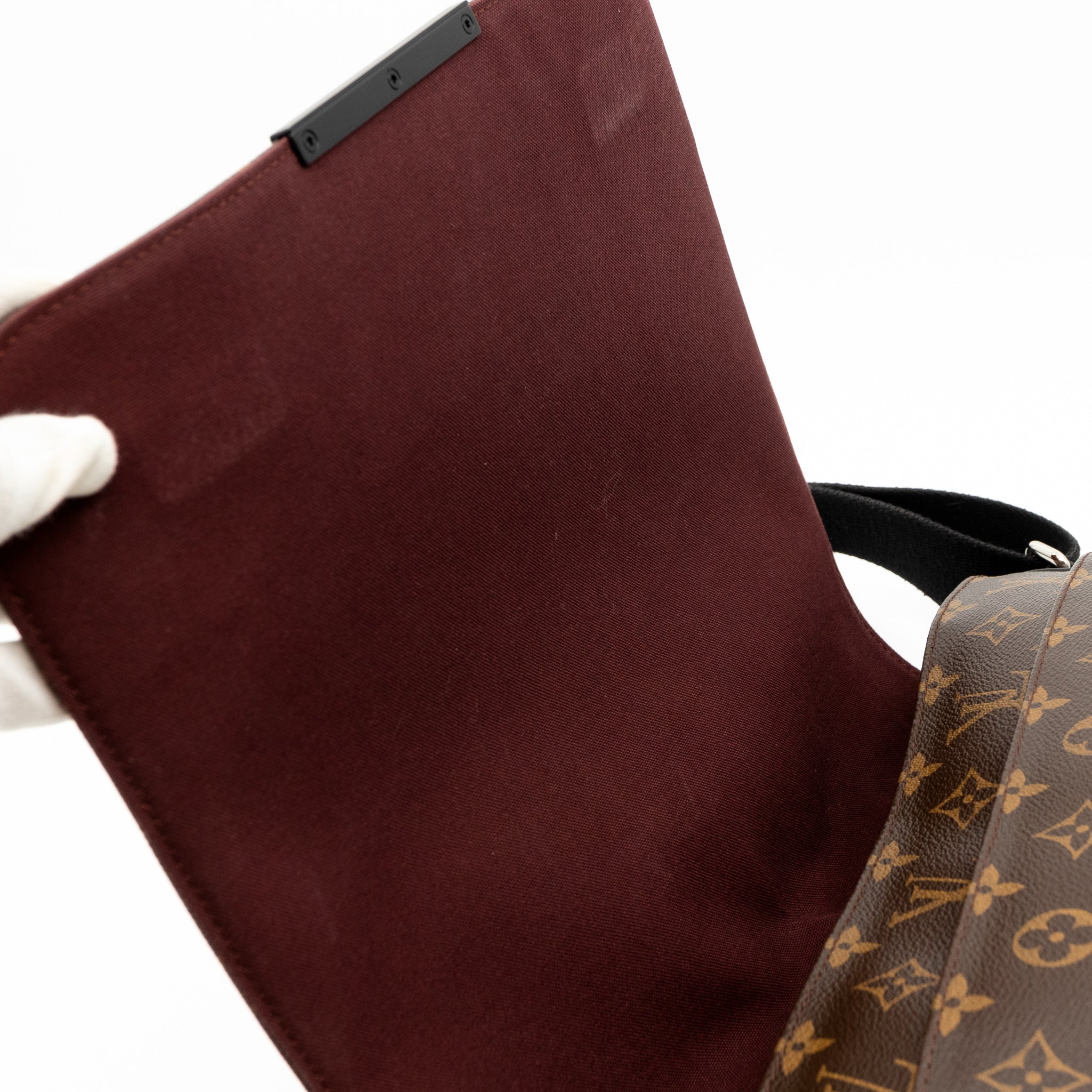 District MM Monogram Macassar