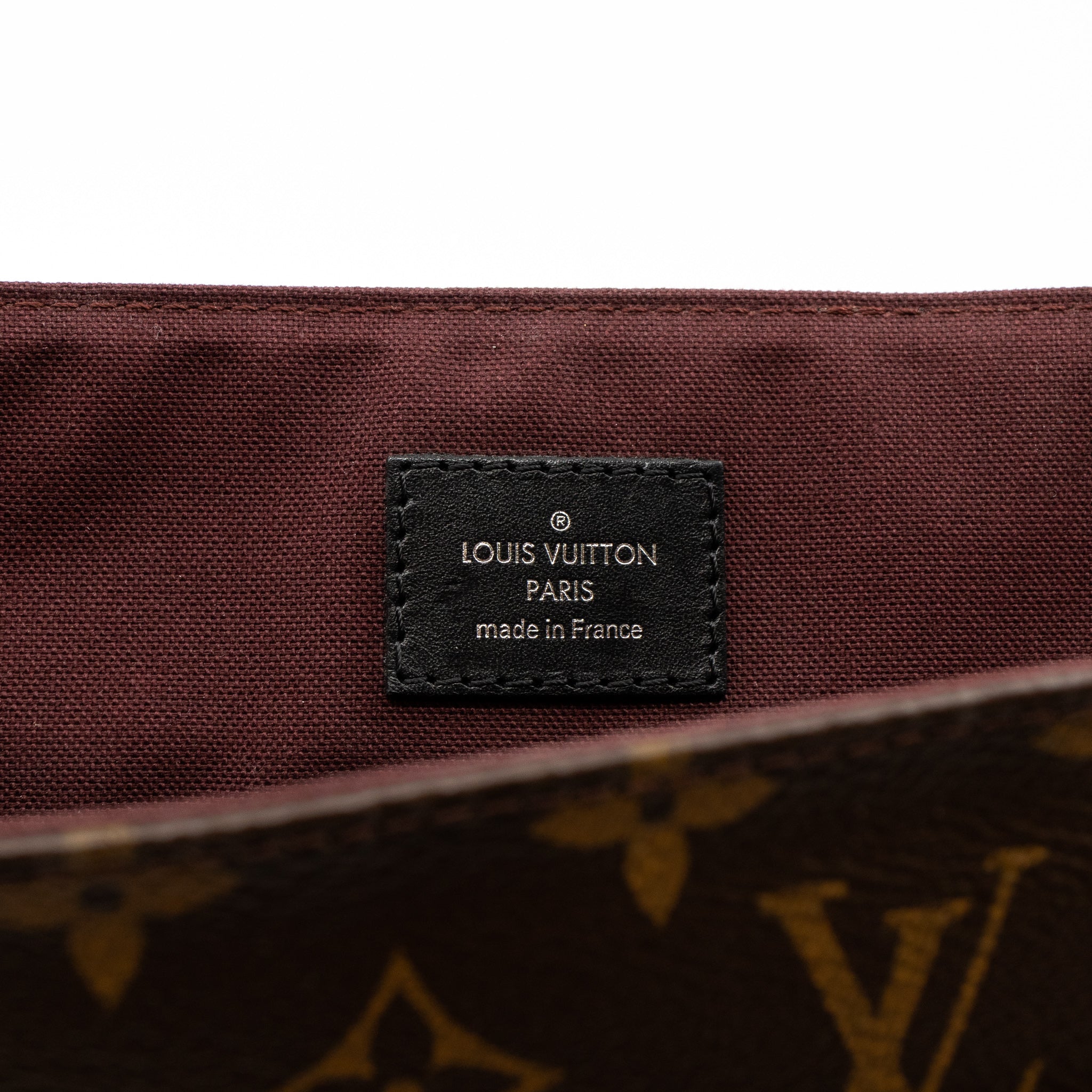 District MM Monogram Macassar