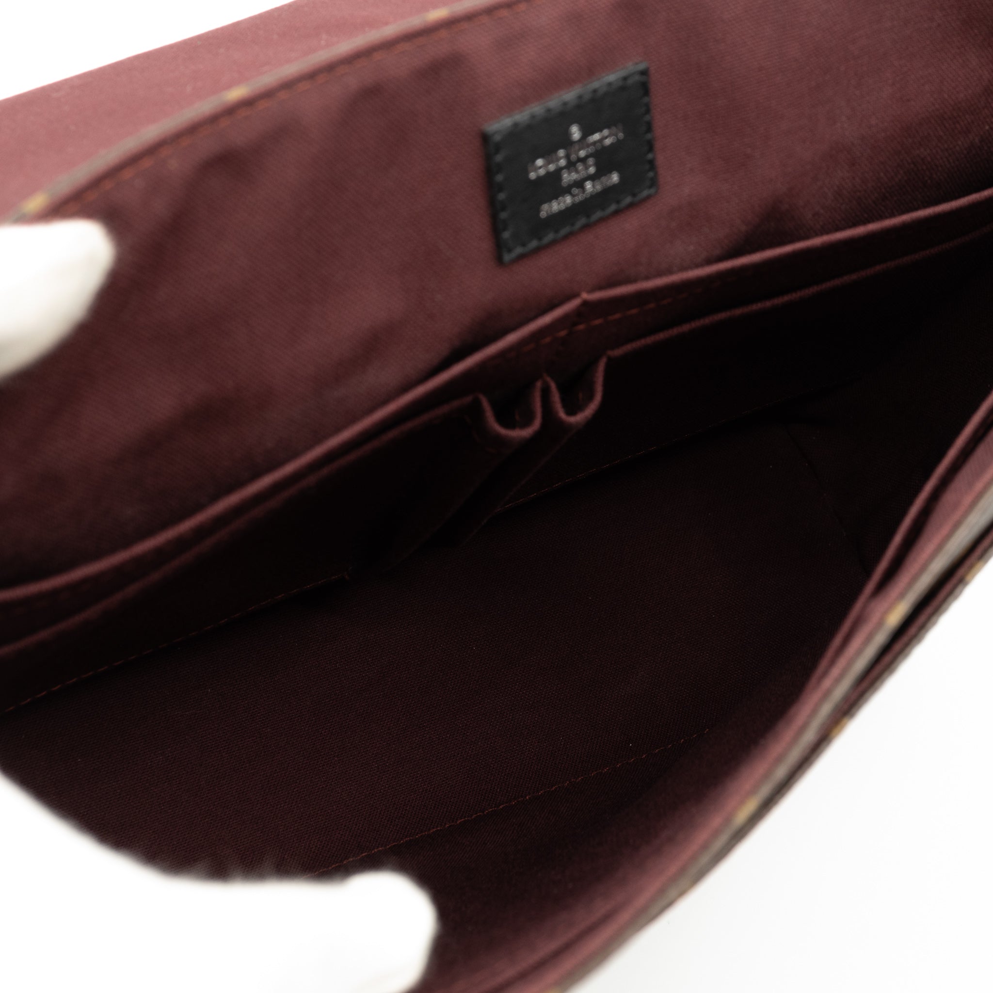 District MM Monogram Macassar