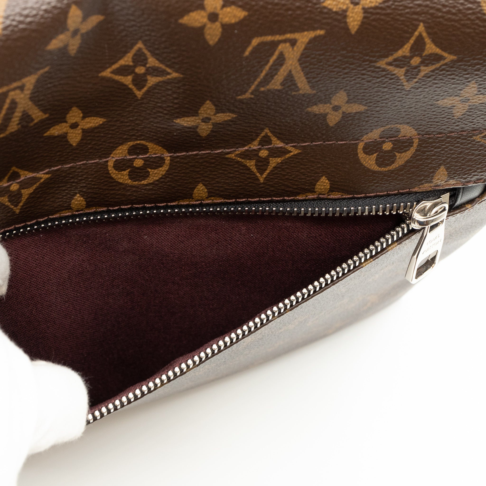 District MM Monogram Macassar