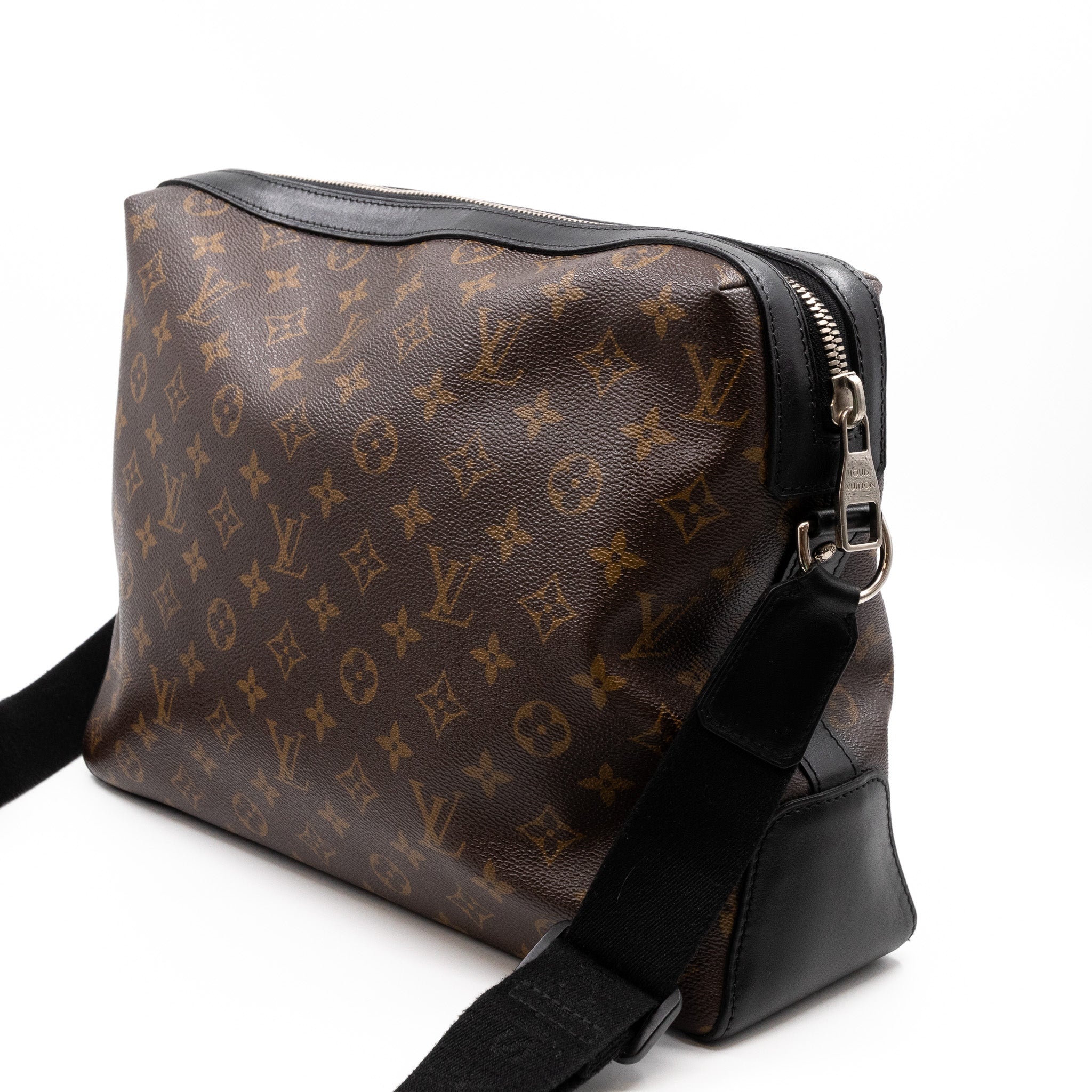 Torres Messenger Monogram Macassar